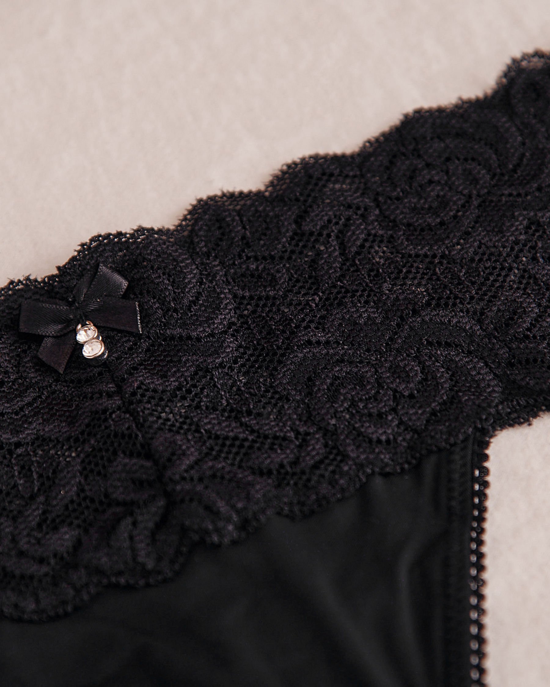 LA VIE EN ROSE Culotte tanga microfibre et large bande de dentelle Noir 050-221-0-00 - View3