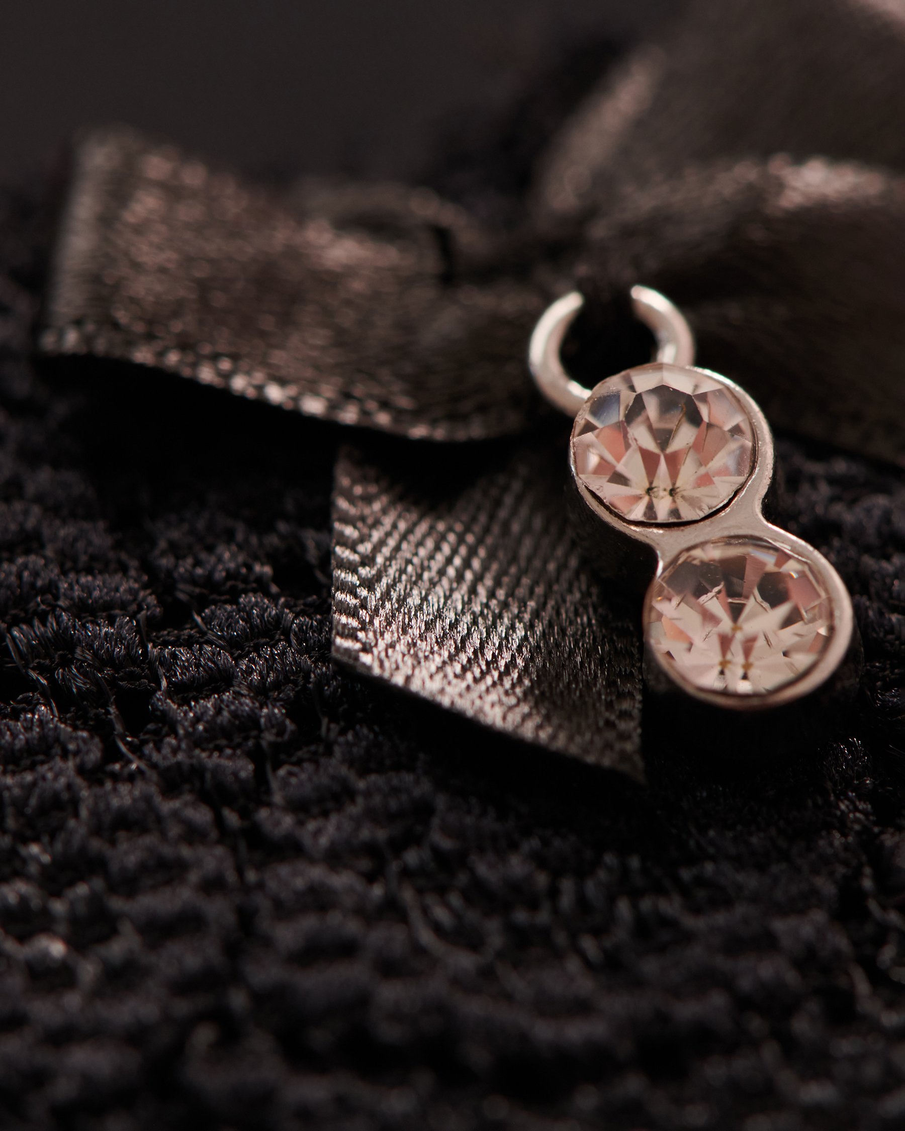 LA VIE EN ROSE 5-Pack Microfiber and Wide Lace Band Thong Panty Black 20200406 - View5