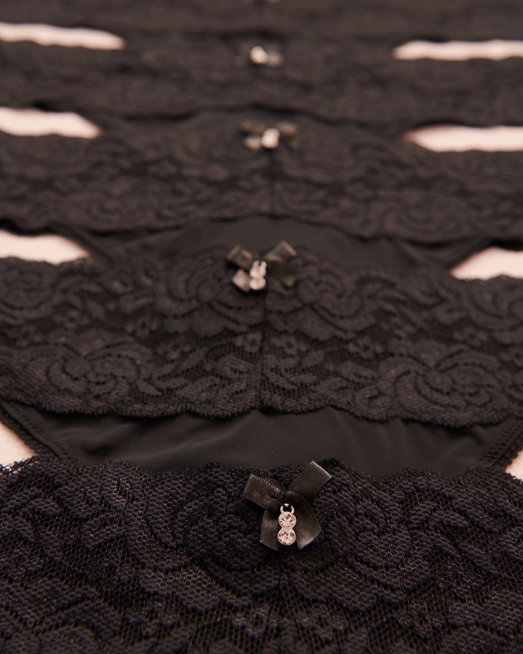 LA VIE EN ROSE 5-Pack Microfiber and Wide Lace Band Thong Panty Black 20200406 - View4