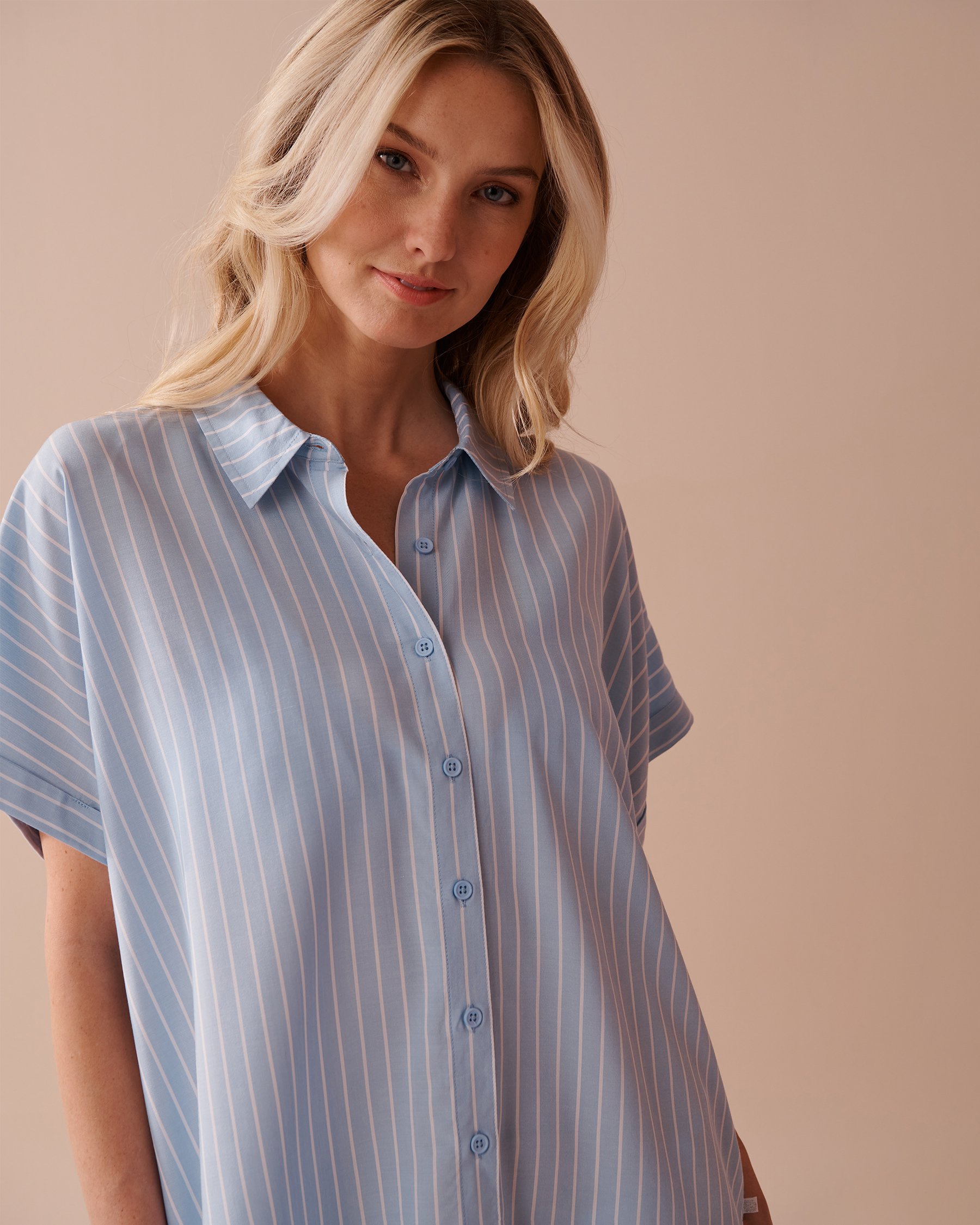 LA VIE EN ROSE AQUA Button-down Cover-up Shirt Light Blue Stripes 80300095 - View4