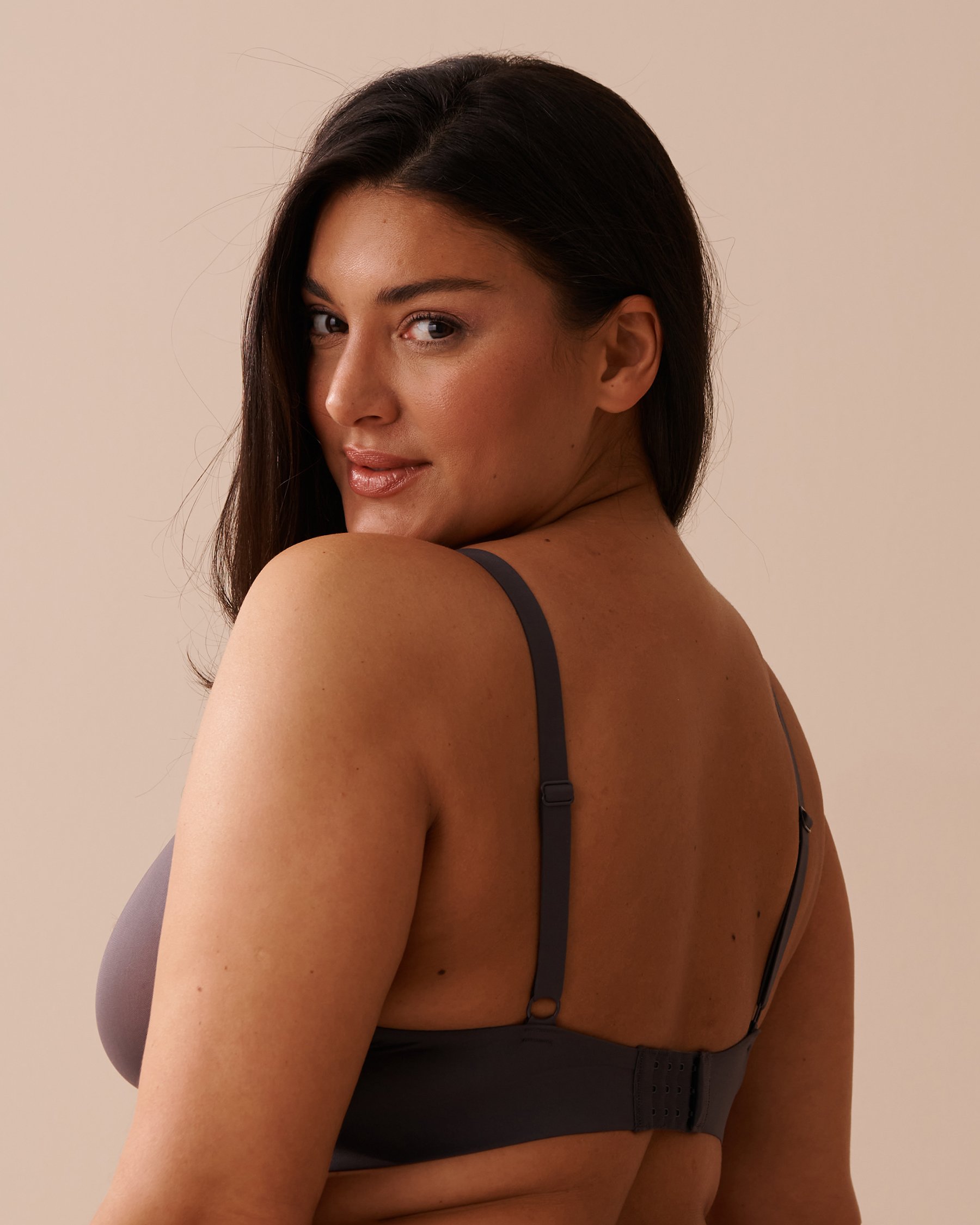 LA VIE EN ROSE Sheer Mesh Bralette Anthracite 10100144 - View5