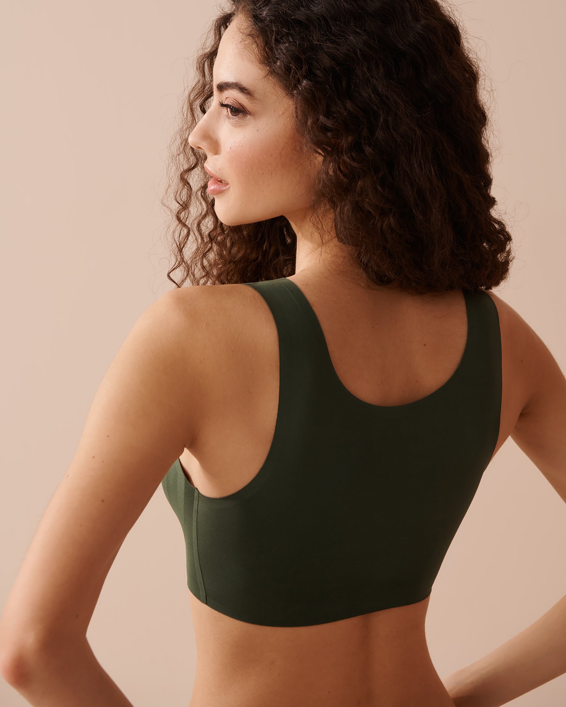 LA VIE EN ROSE Lightly Lined Full Coverage Lounge Tank Bra Thyme Green 10200411 - View2