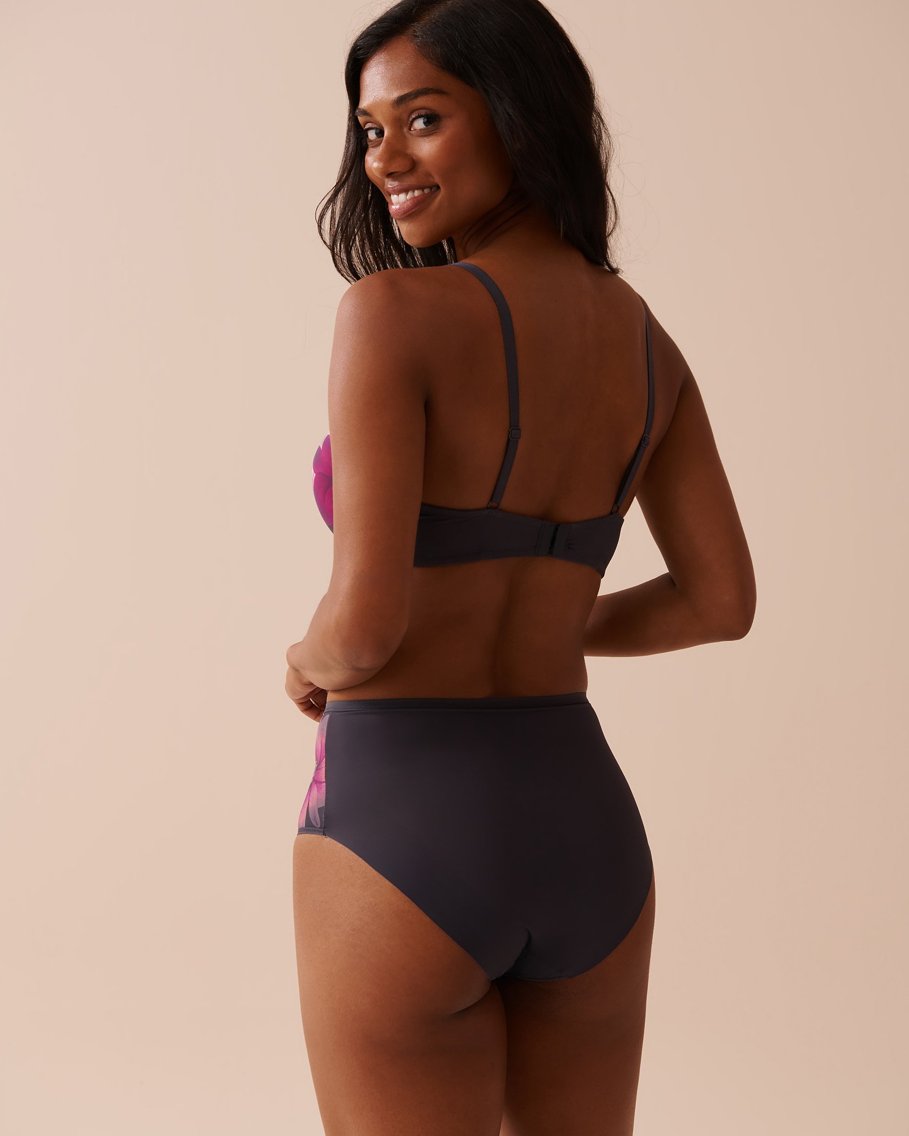 LA VIE EN ROSE Push-up Demi Bra Secret Garden 10300155 - View2