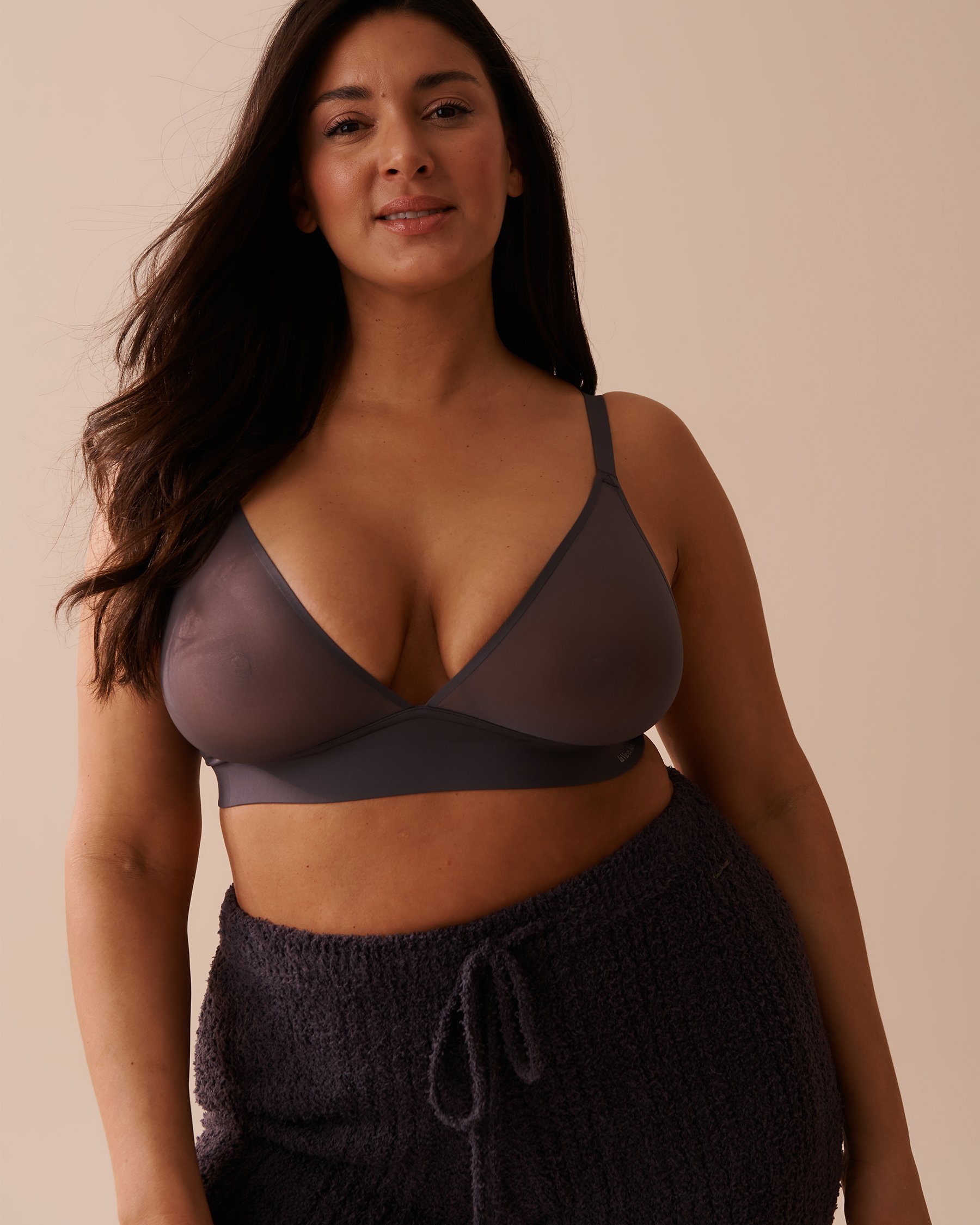 LA VIE EN ROSE Sheer Mesh Bralette Anthracite 10100144 - View4