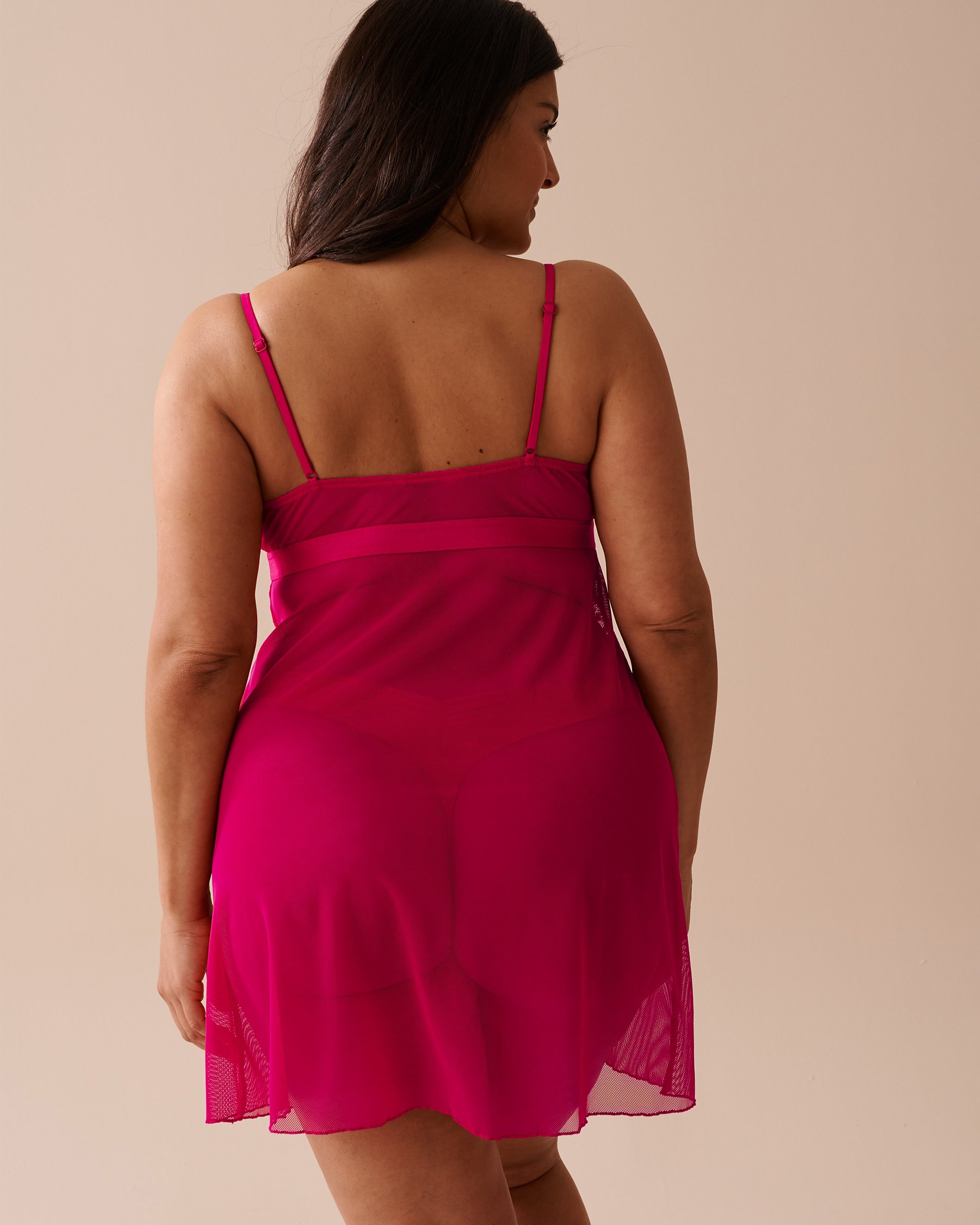 LA VIE EN ROSE Scalloped Lace and Mesh Nightie Raspberry Red 60500155 - View2