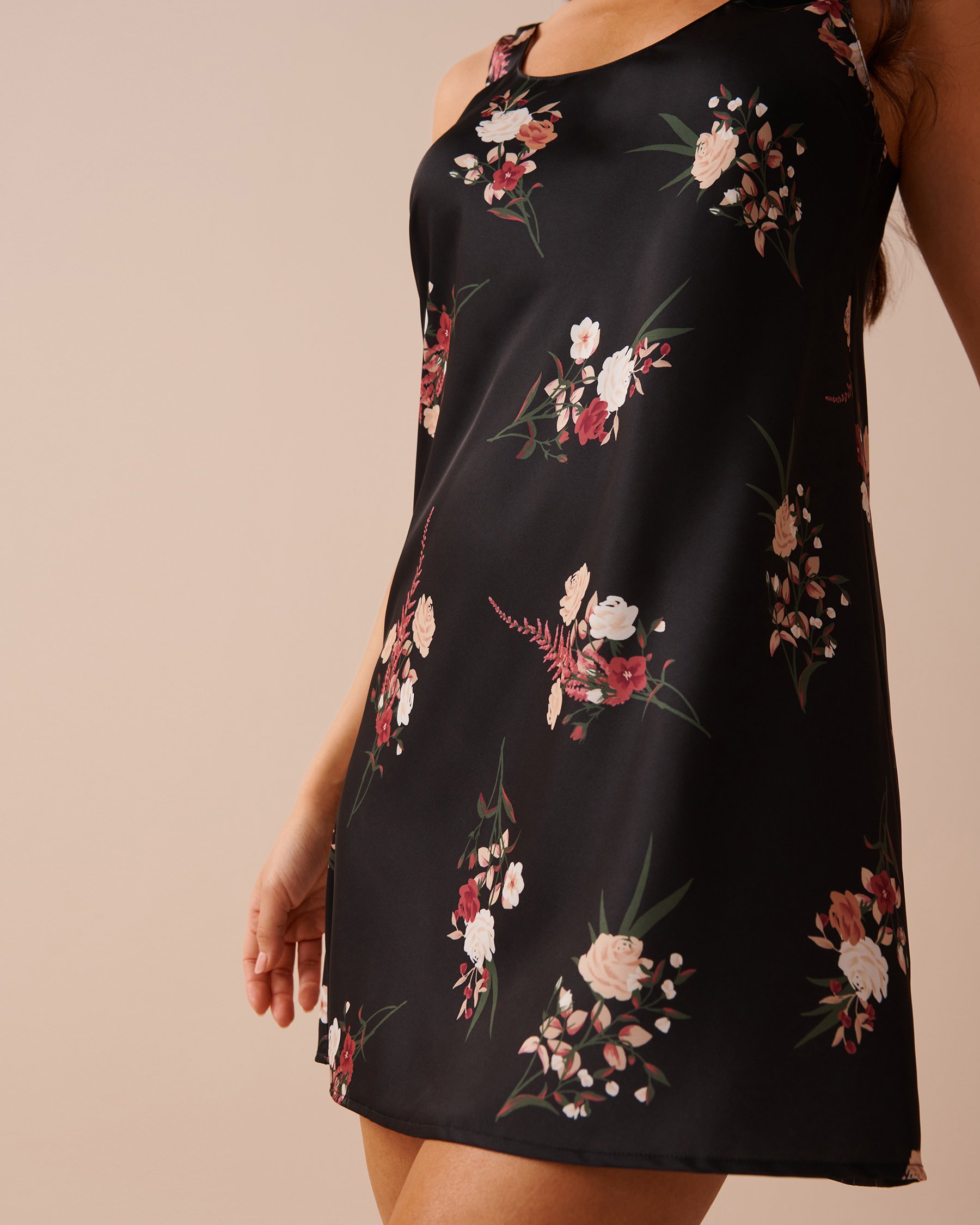 LA VIE EN ROSE Black Bouquet Satin Nightie Black Bouquet 60500152 - View3