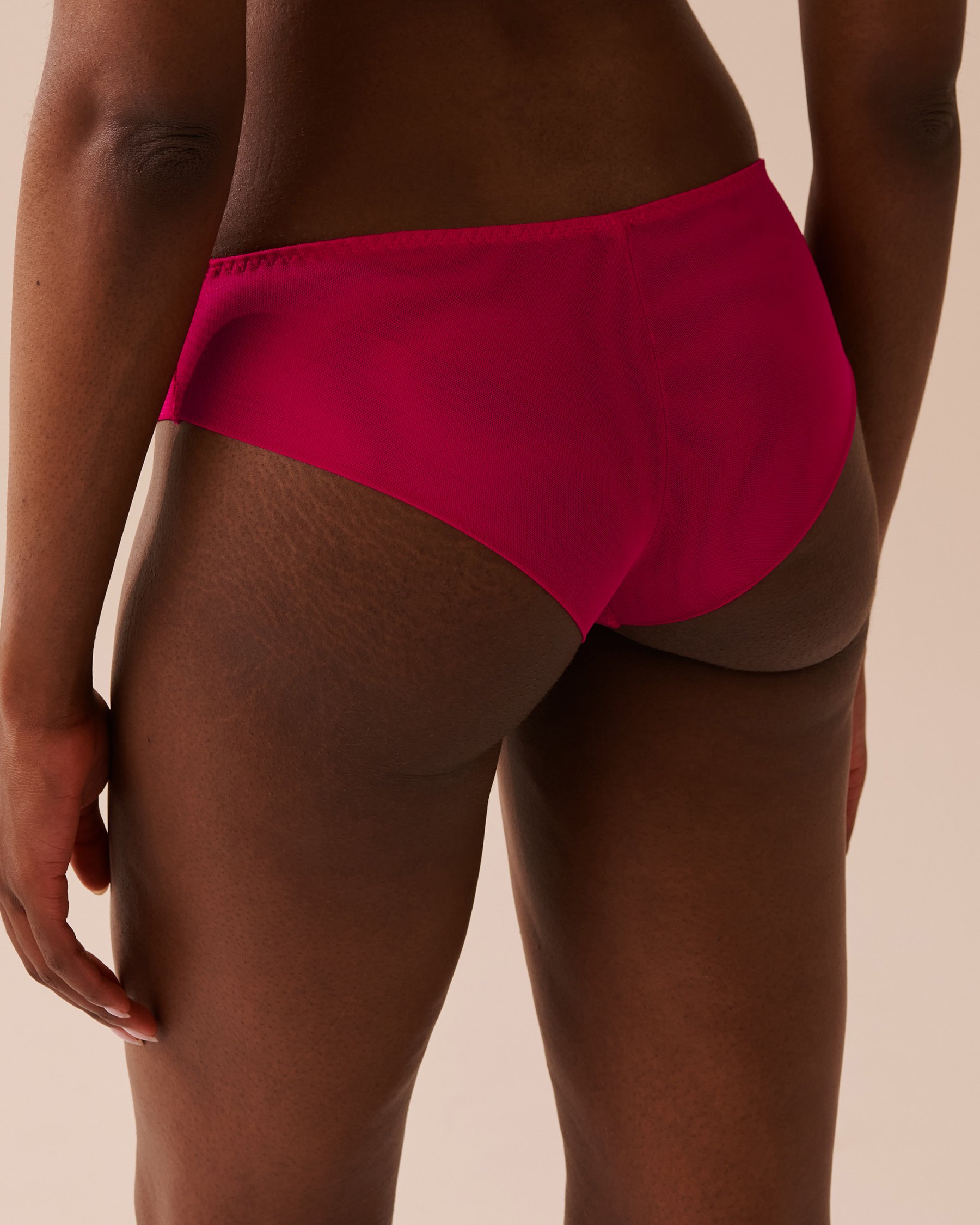 LA VIE EN ROSE Lace and Mesh Cheeky Panty Raspberry Red 20300327 - View2