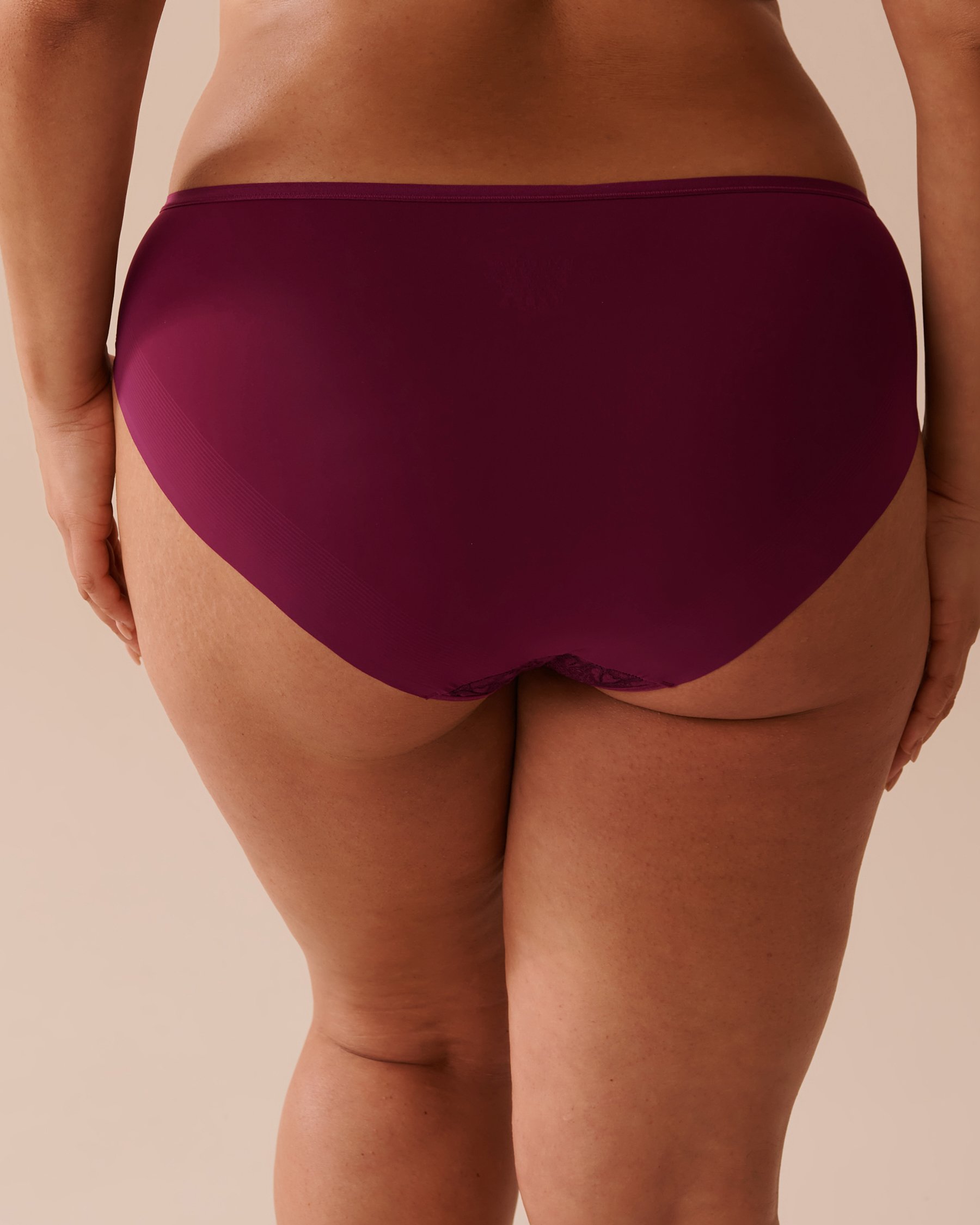 LA VIE EN ROSE Microfiber and Lace Sleek Back Bikini Panty Plum 20300321 - View2