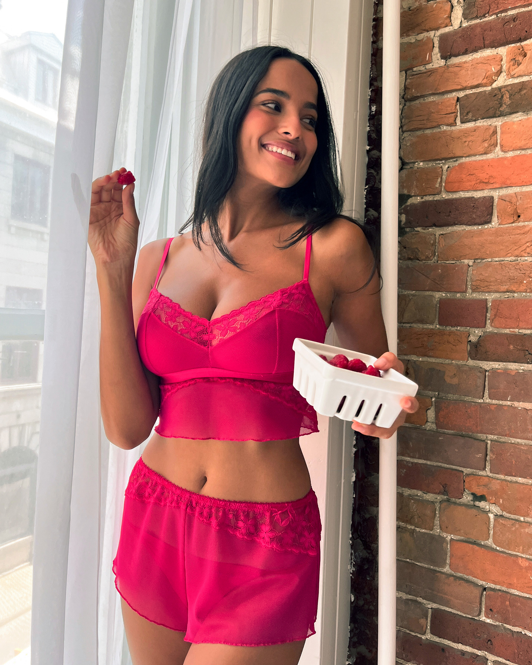 LA VIE EN ROSE Scalloped Lace and Mesh 2-piece Set Raspberry Red 60400042 - View6