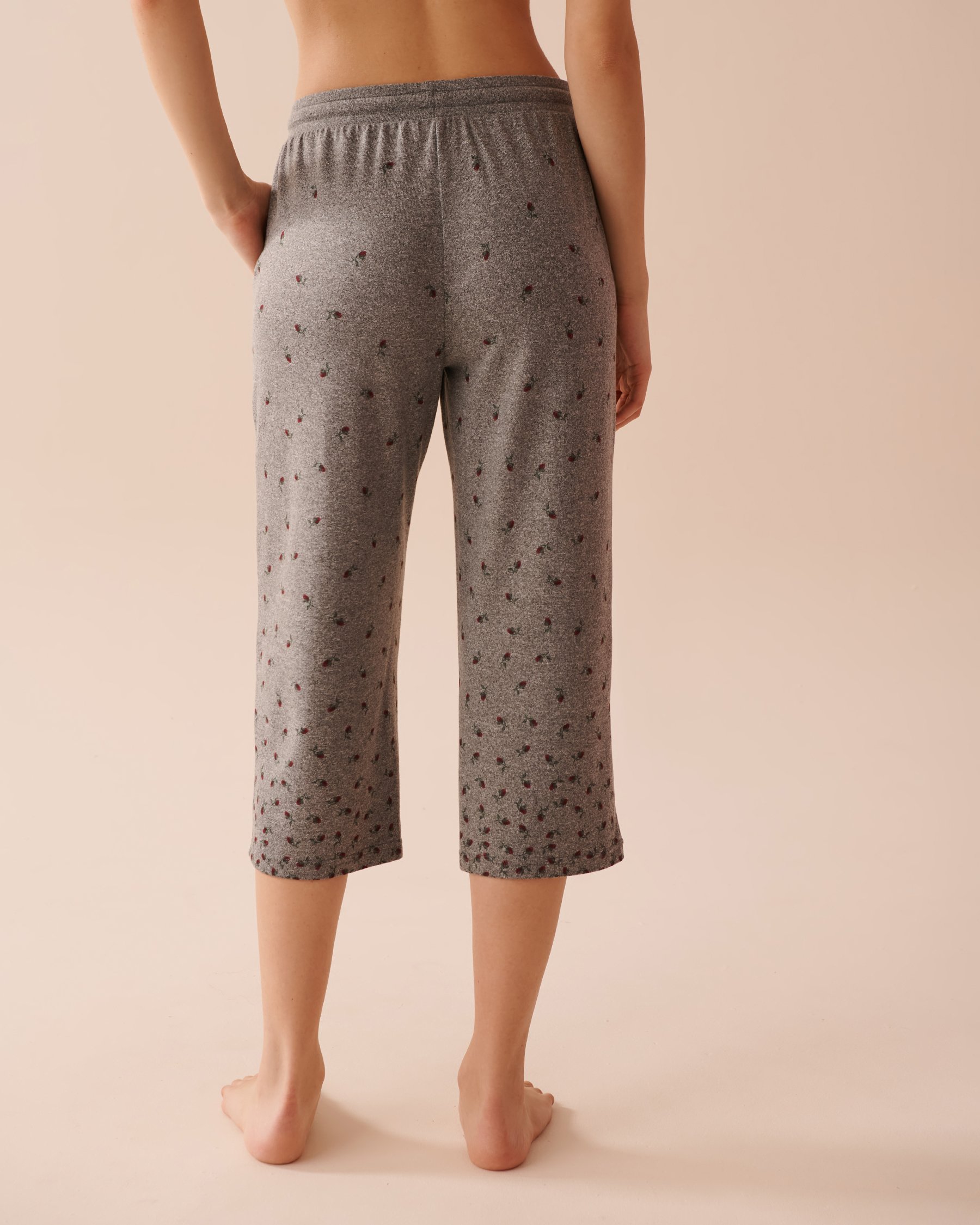 LA VIE EN ROSE Rose Print Recycled Fibers Capris Small Roses 40200594 - View2