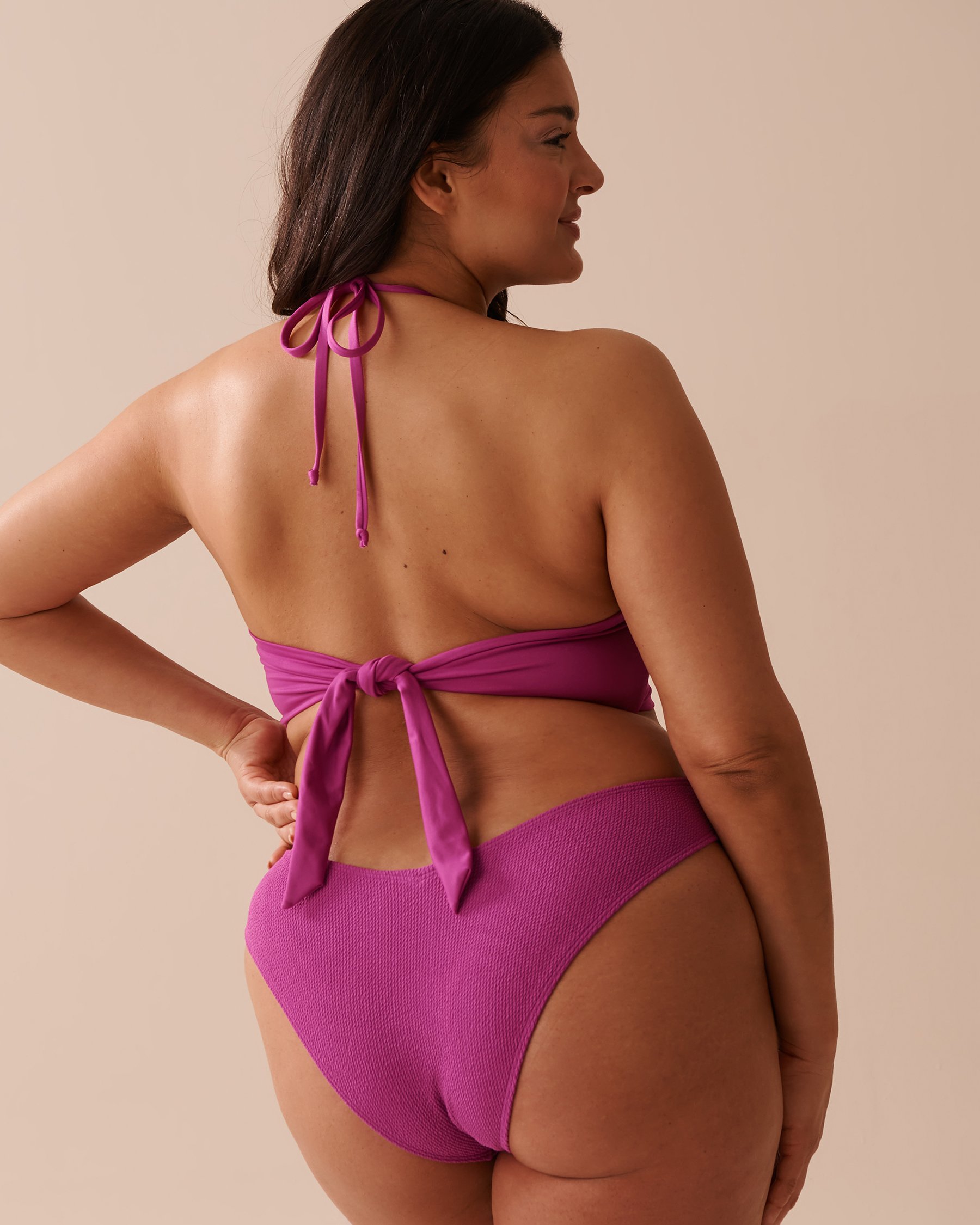 LA VIE EN ROSE AQUA MAGENTA Textured Criss-Cross Triangle Bikini Top Magenta 70100624 - View2