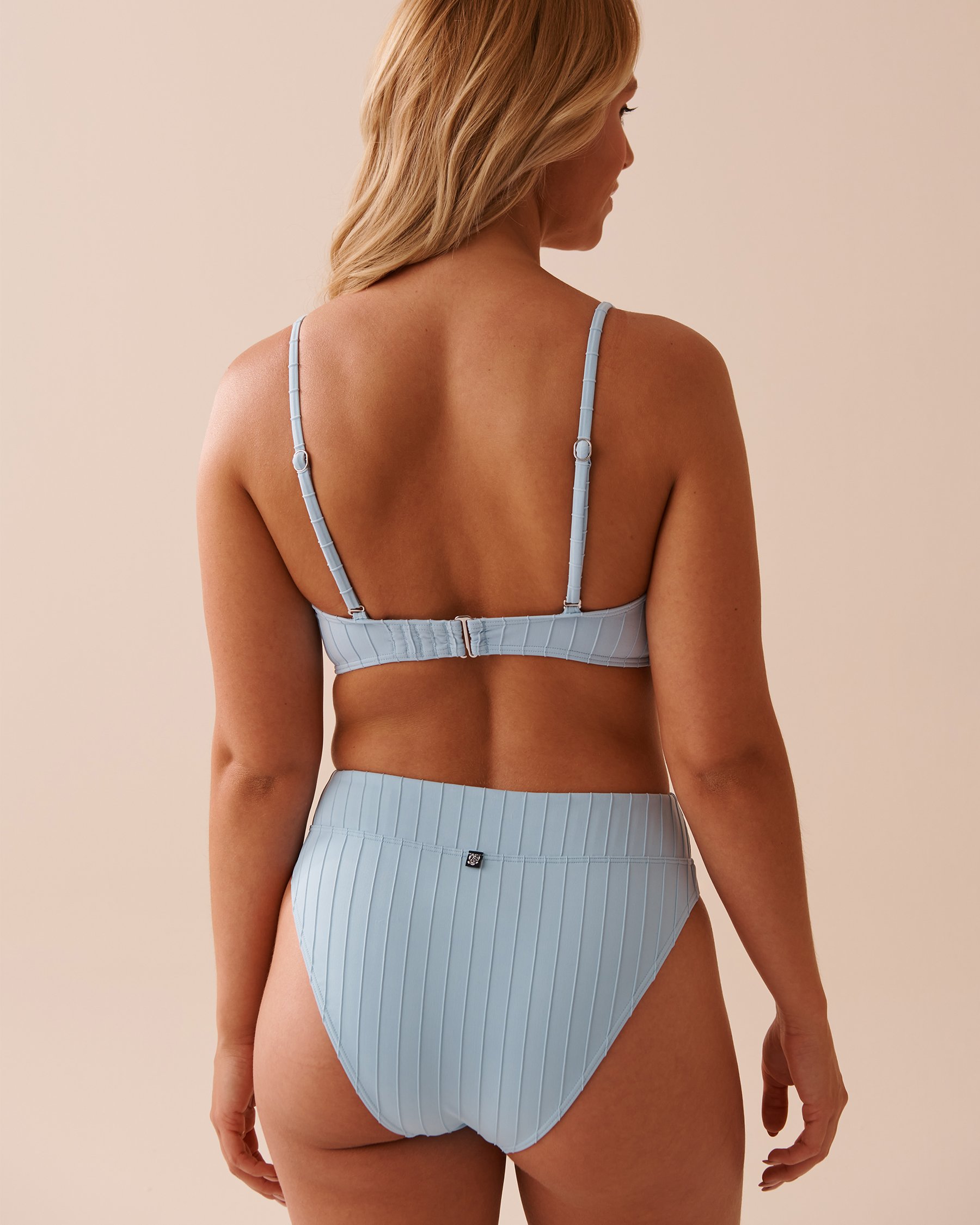 LA VIE EN ROSE AQUA PASTEL BLUE Textured Bandeau Bikini Top Pastel Blue 70100629 - View2