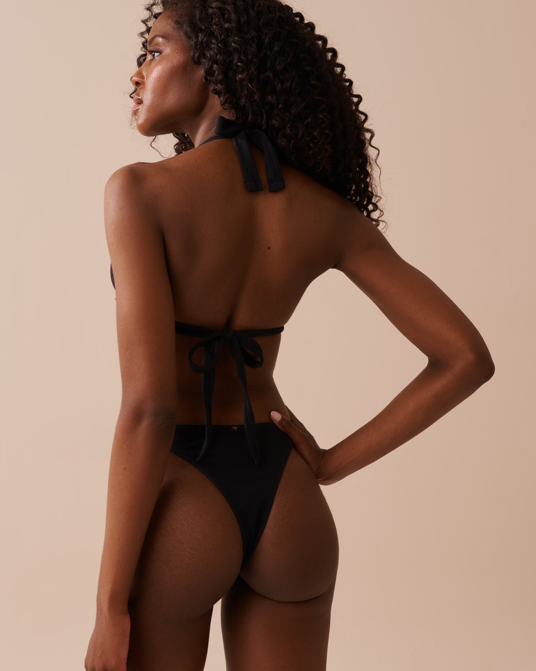 LA VIE EN ROSE AQUA SOLID Recycled Fibers Triangle Bikini Top Black 70100631 - View6