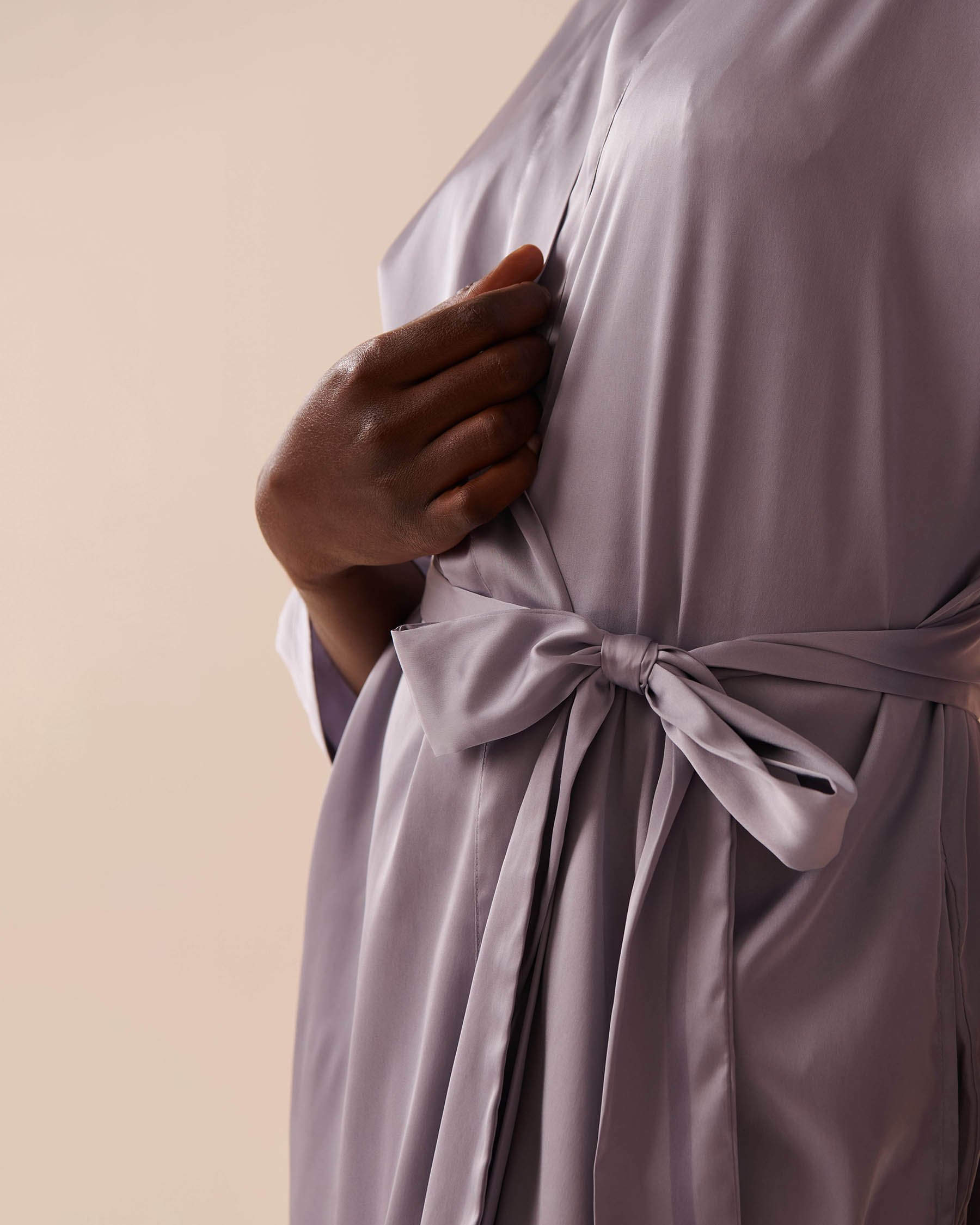 LA VIE EN ROSE Satin Kimono Lilac Grey 60600083 - View6