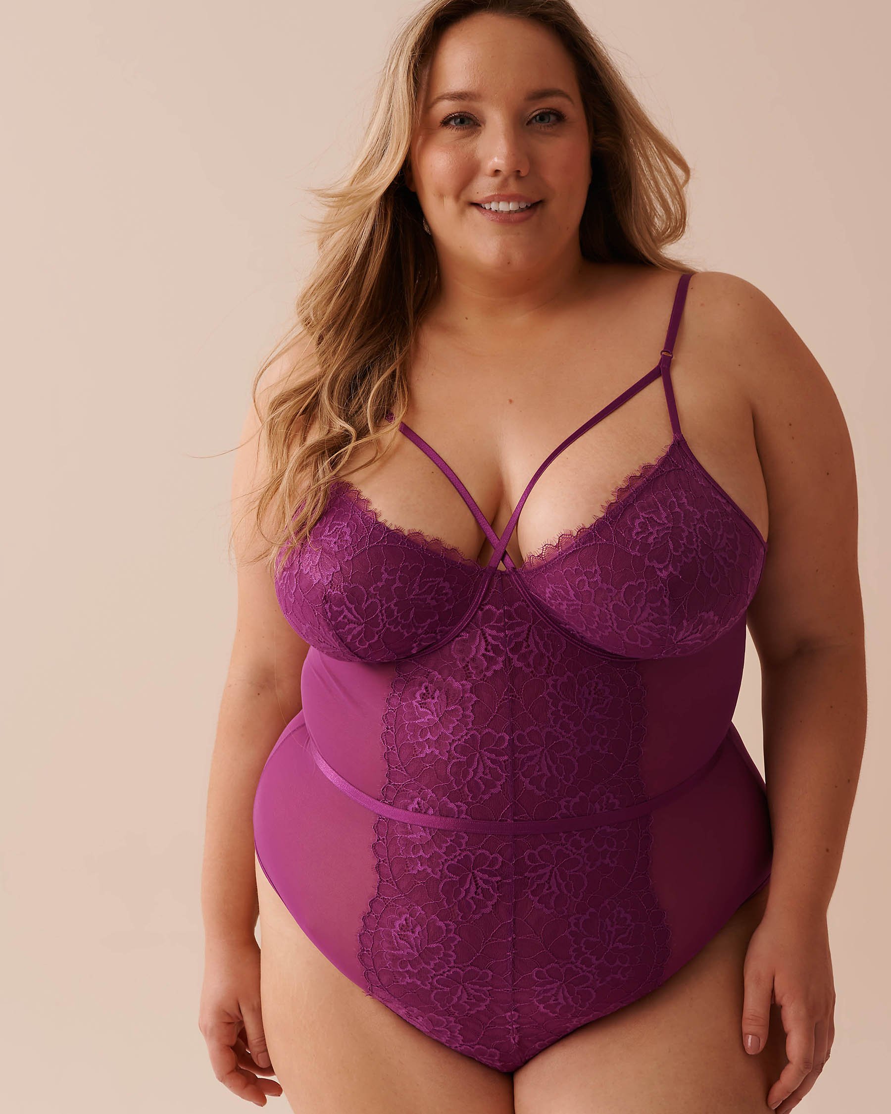 LA VIE EN ROSE Strappy Lace and Mesh Teddy Vibrant Violet 60300087 - View5