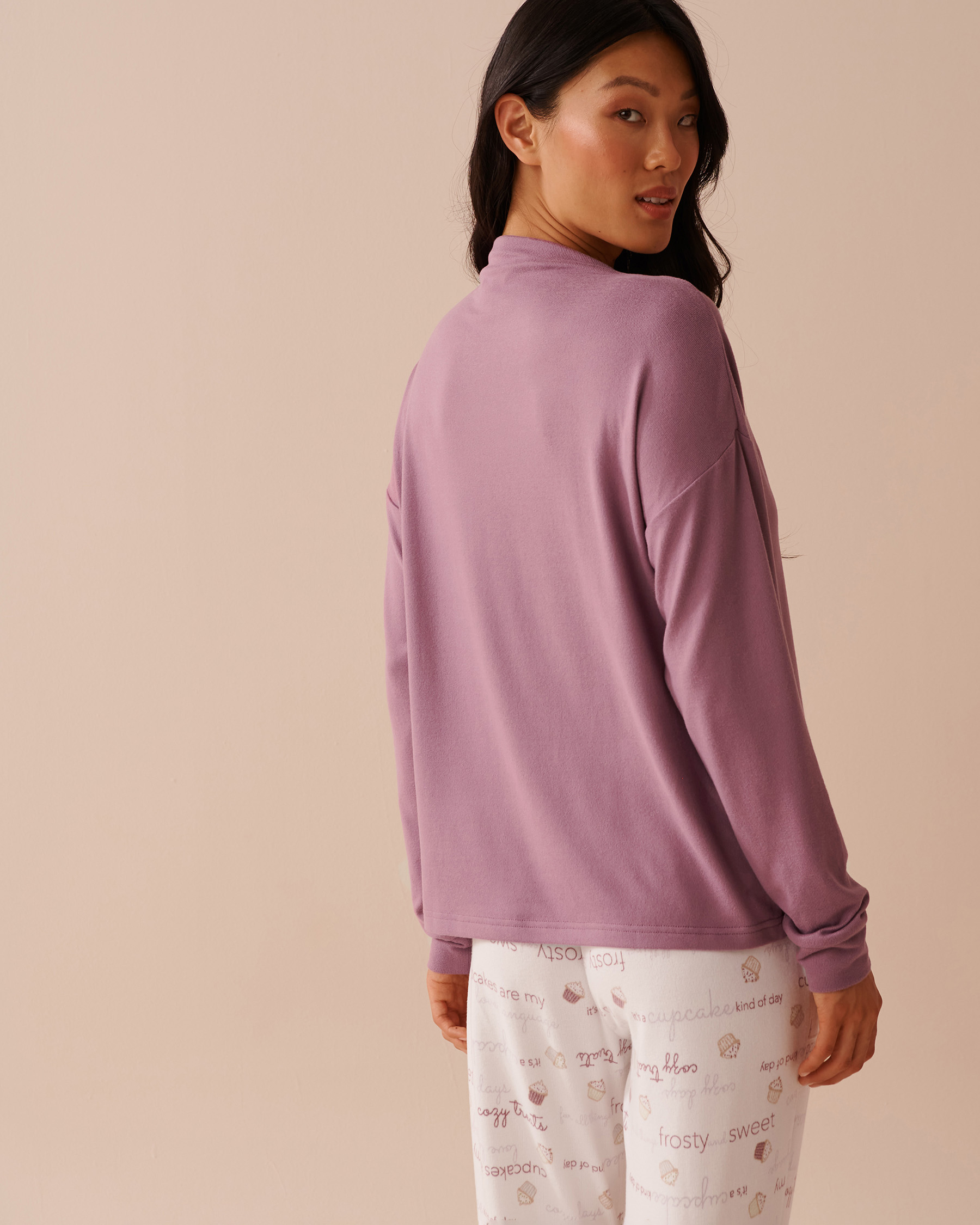 LA VIE EN ROSE Cupcake Print Recycled Fibers Long Sleeve Shirt Dusty Orchid 40100617 - View2