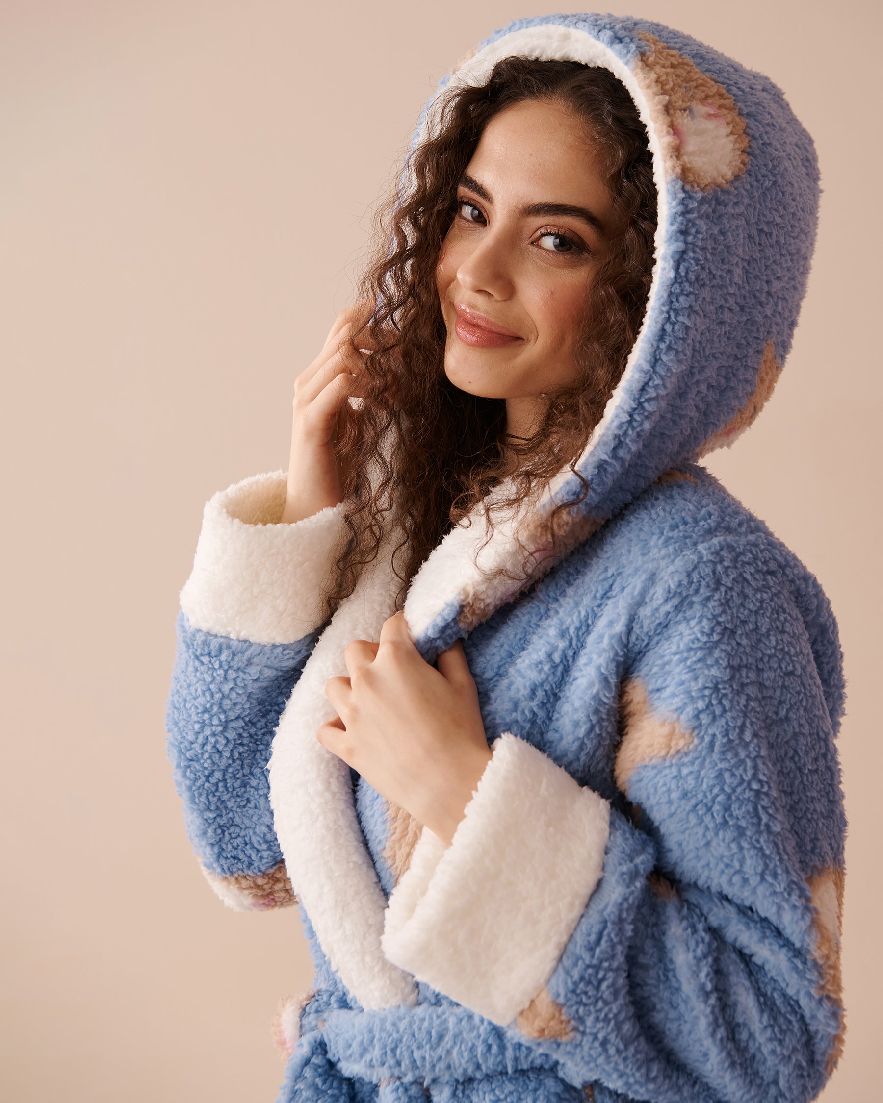 LA VIE EN ROSE Robe de chambre en sherpa imprimé chat Imprimé chat 40600183 - Voir3