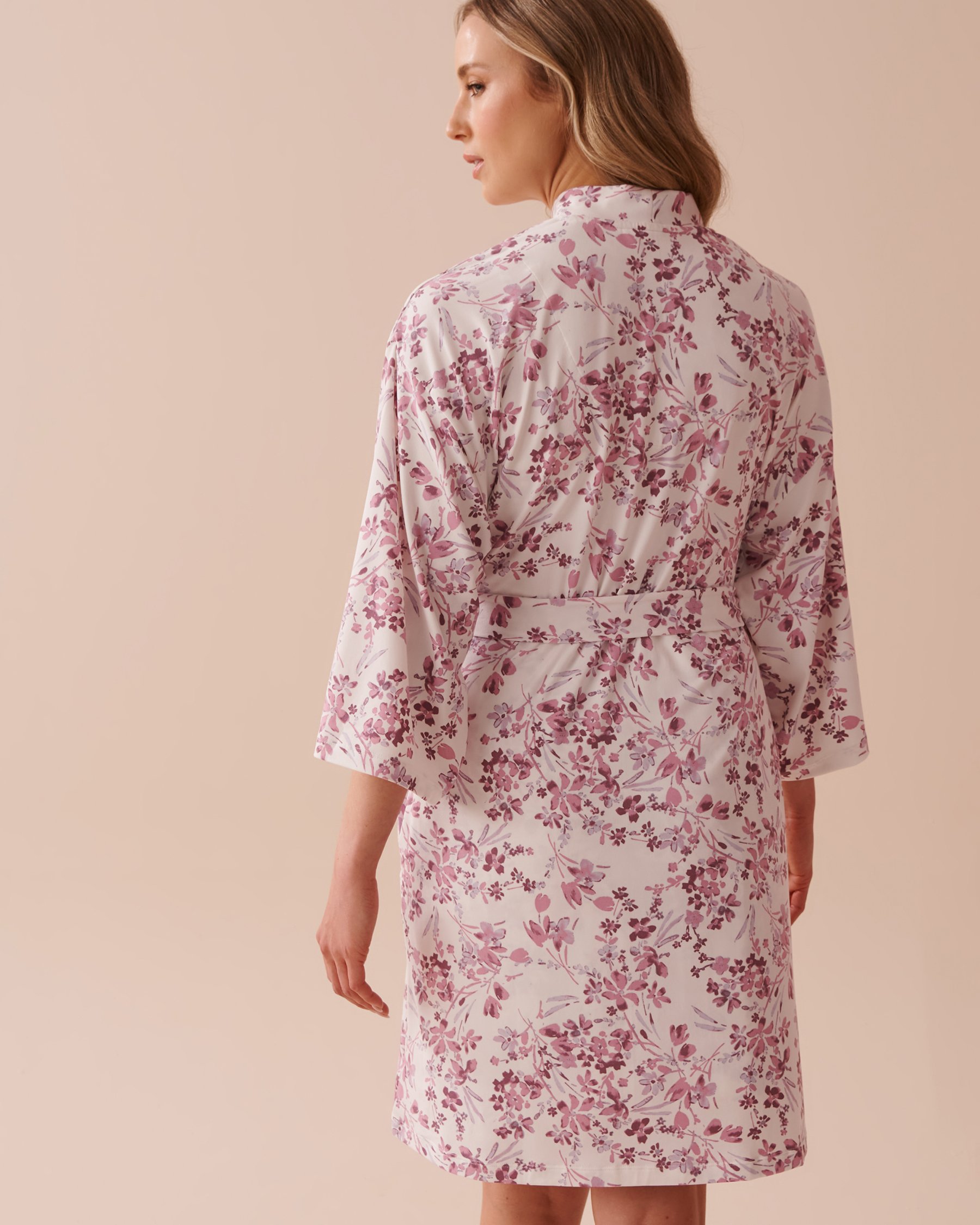 LA VIE EN ROSE Purple Flowers Super Soft Kimono Purple Flowers 40600178 - View2