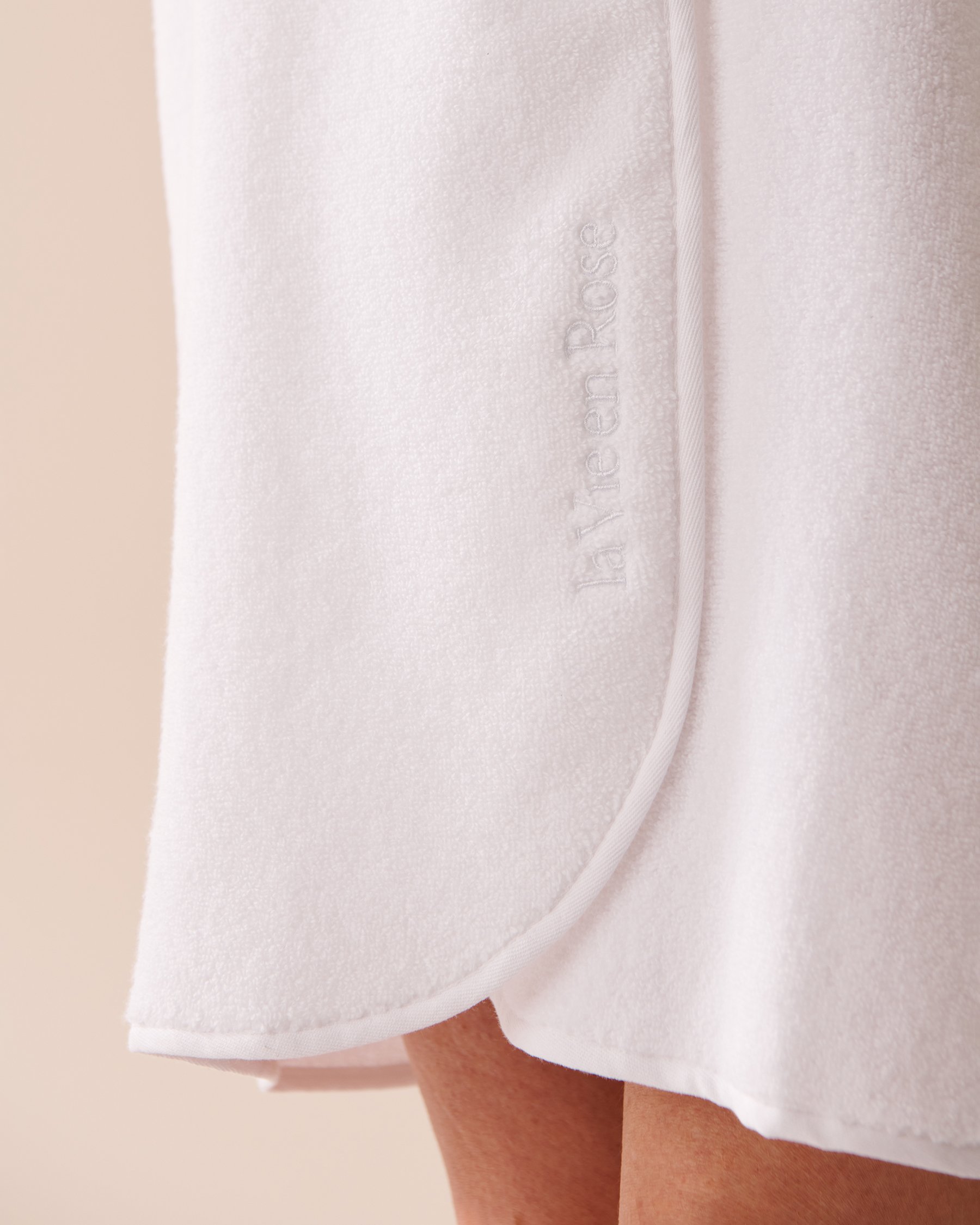 LA VIE EN ROSE Terry Spa Wrap White 40600180 - View4