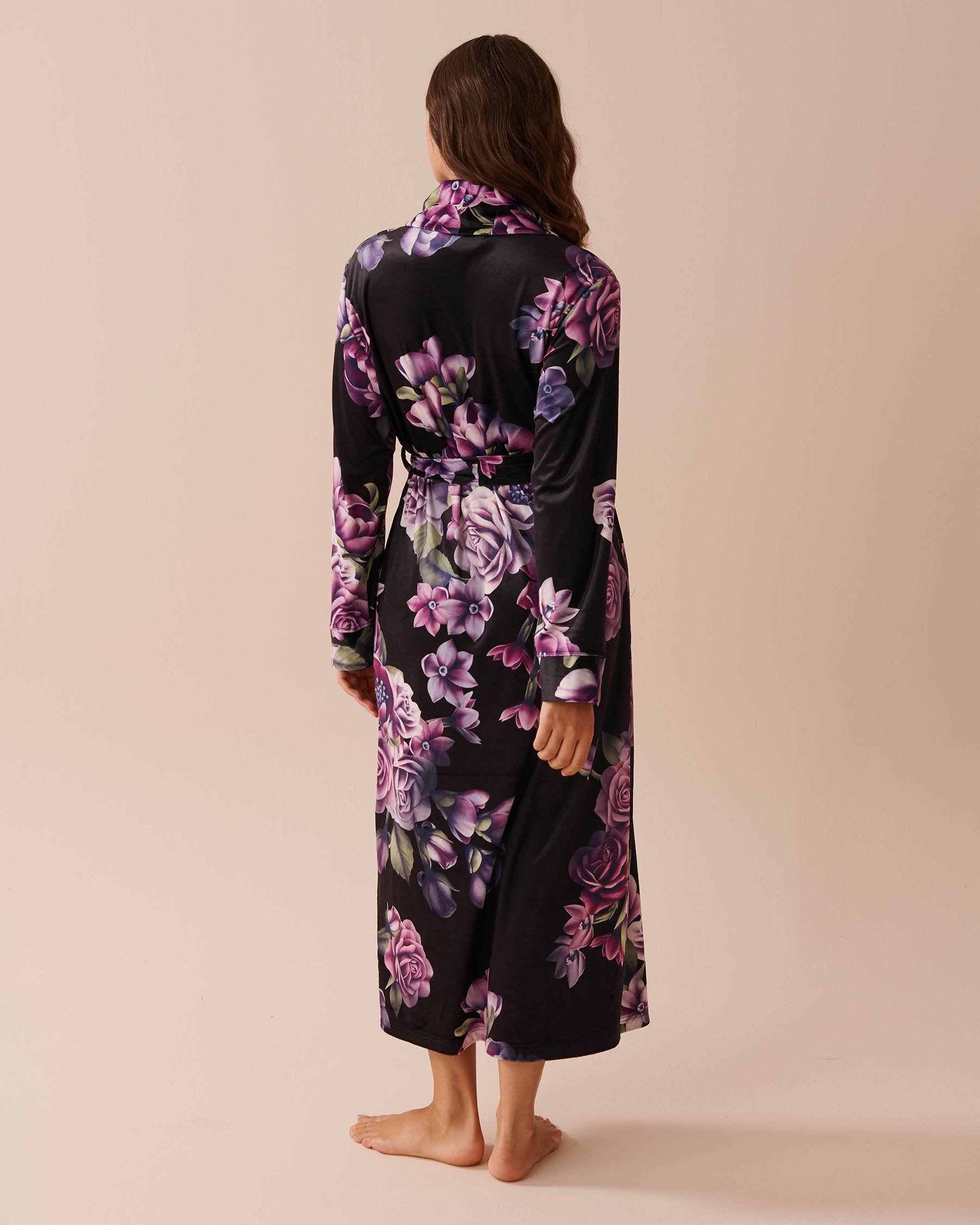 LA VIE EN ROSE Velvety Softness Long Robe Purple Bouquet 40600181 - View2