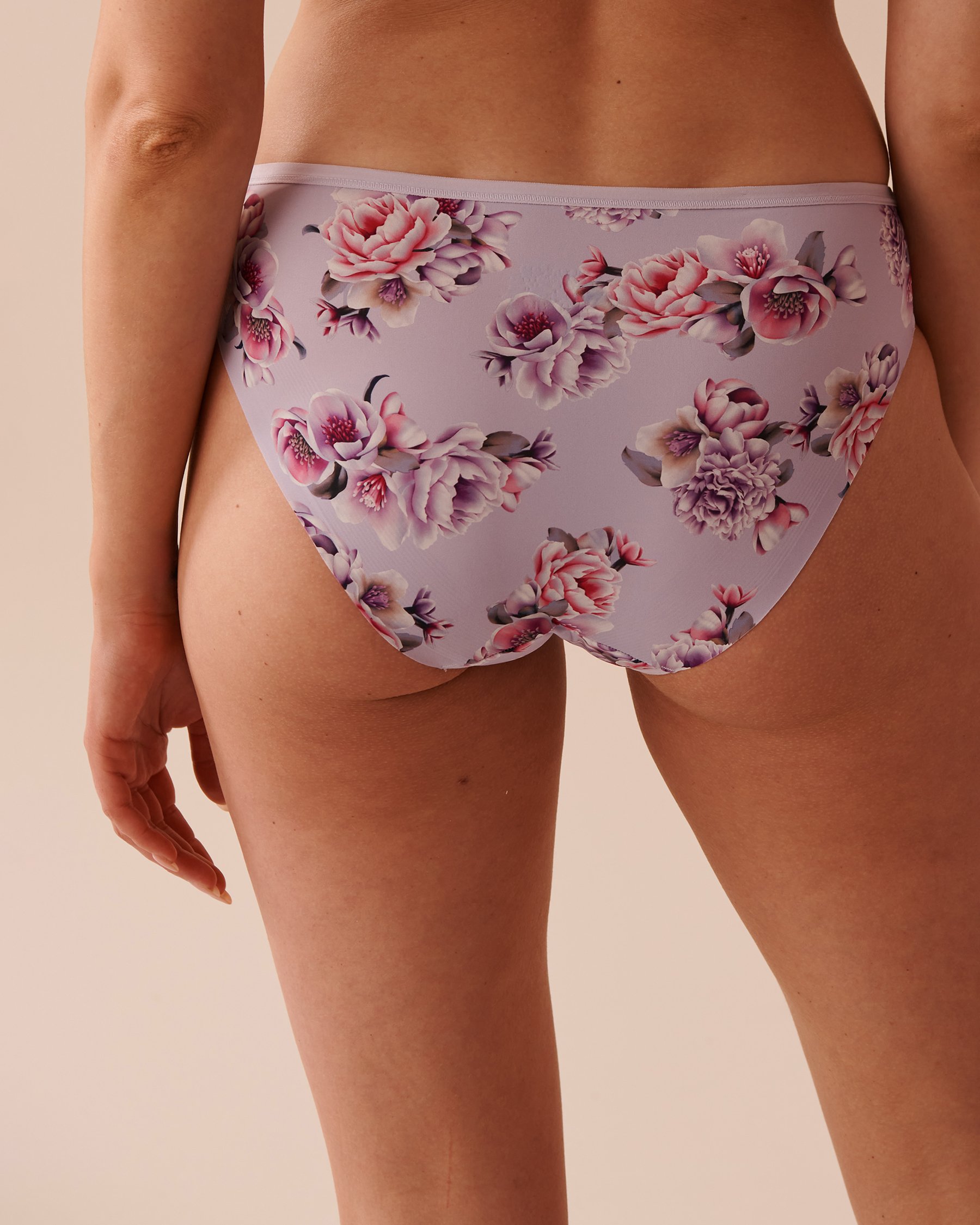 LA VIE EN ROSE Microfiber Sleek Back Bikini Panty Victorian Garden 20300339 - View2