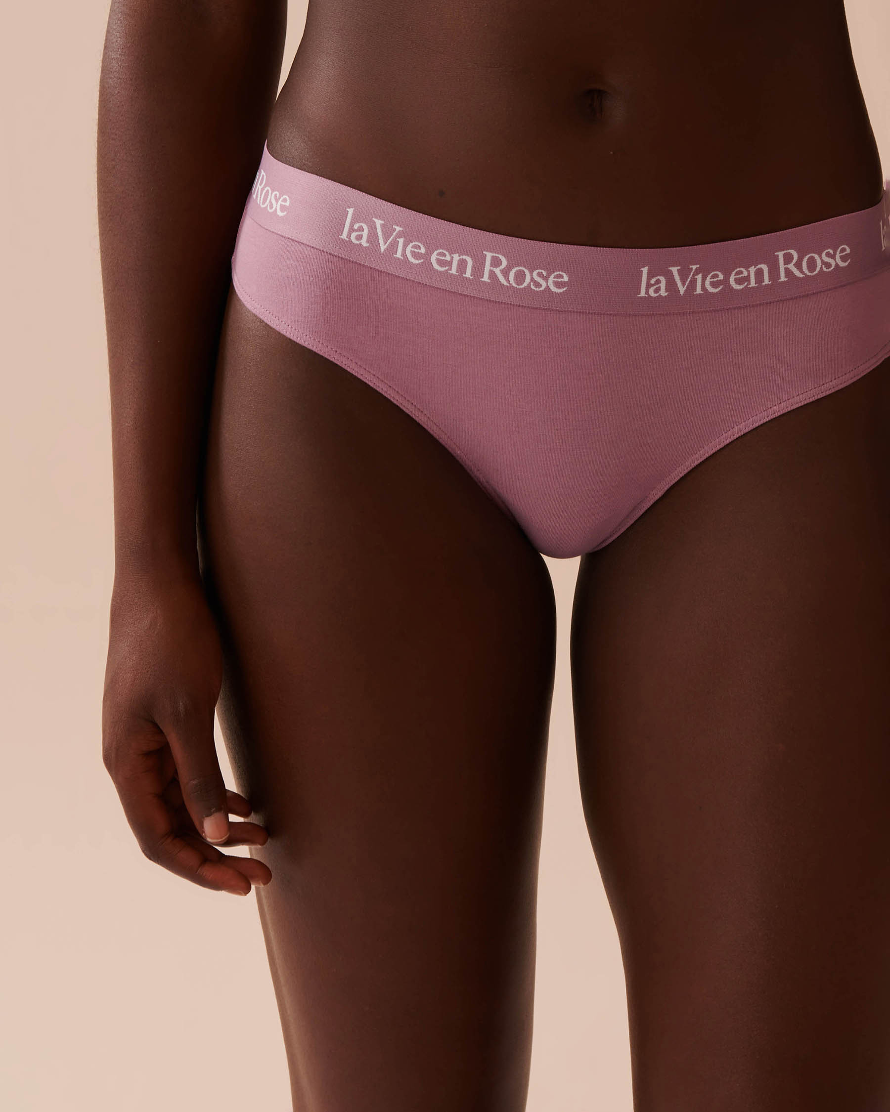 LA VIE EN ROSE Cotton and Logo Elastic Band Thong Panty Dusty Orchid 20100491 - View1