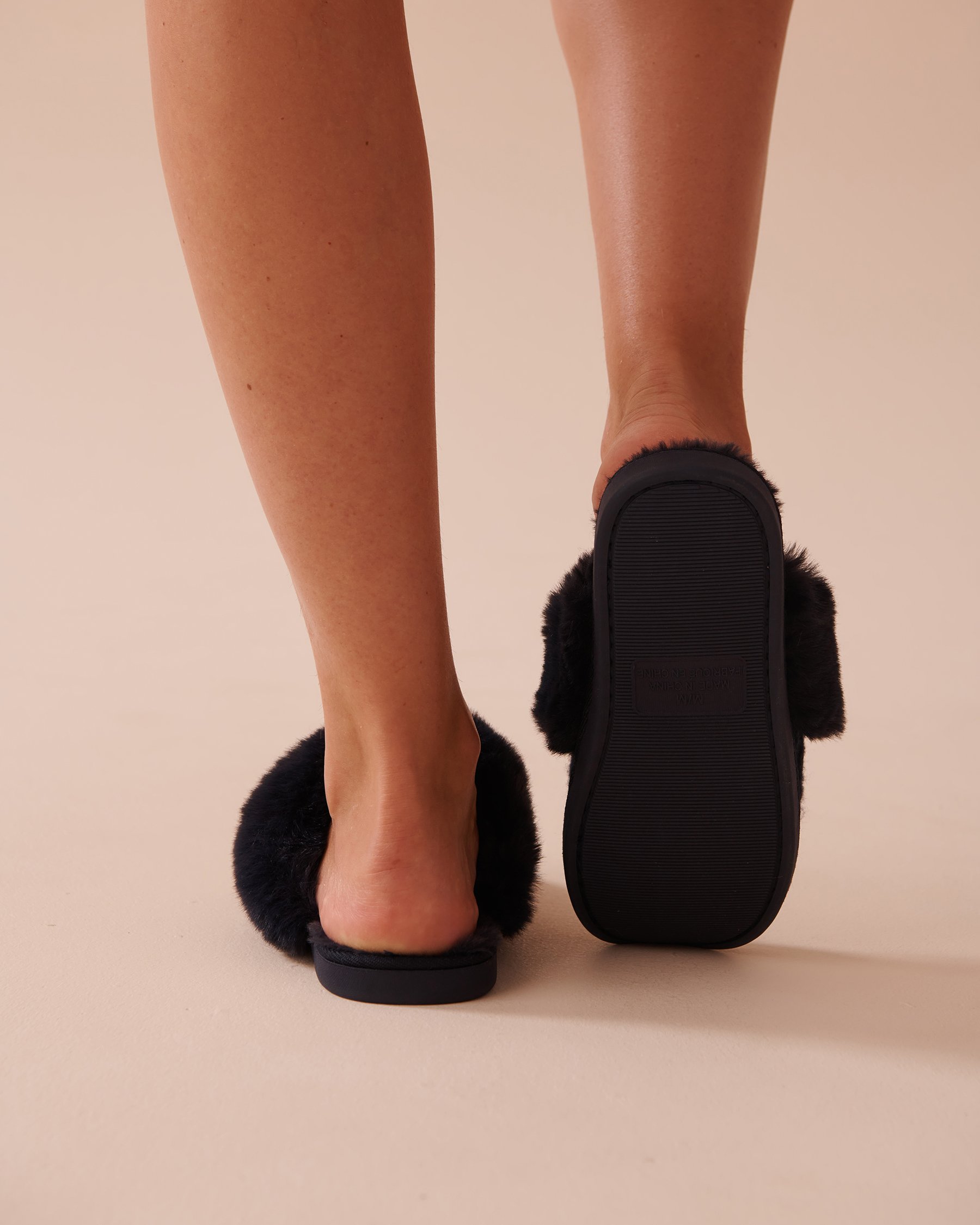 LA VIE EN ROSE Cable Knit and Faux Fur Slippers Evening Blue 40700364 - View2