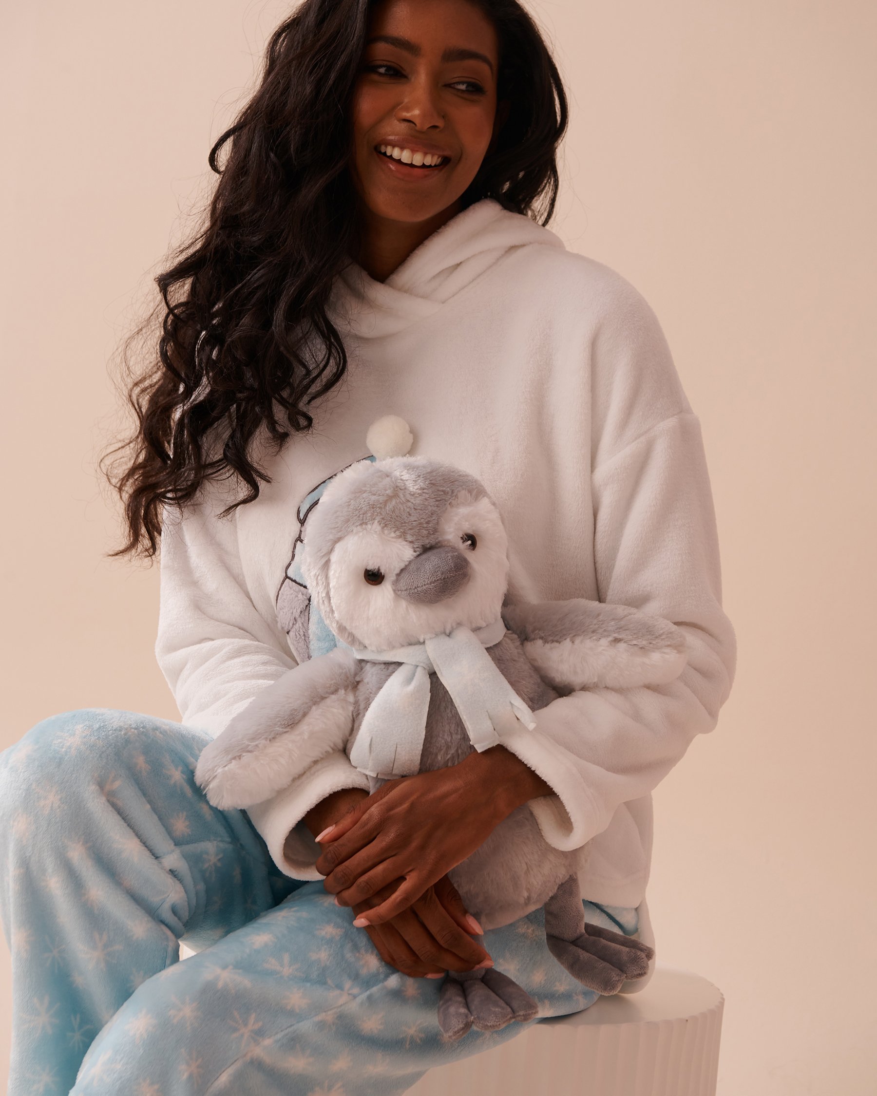 LA VIE EN ROSE Peluche pingouin Gris 40700367 - Voir2