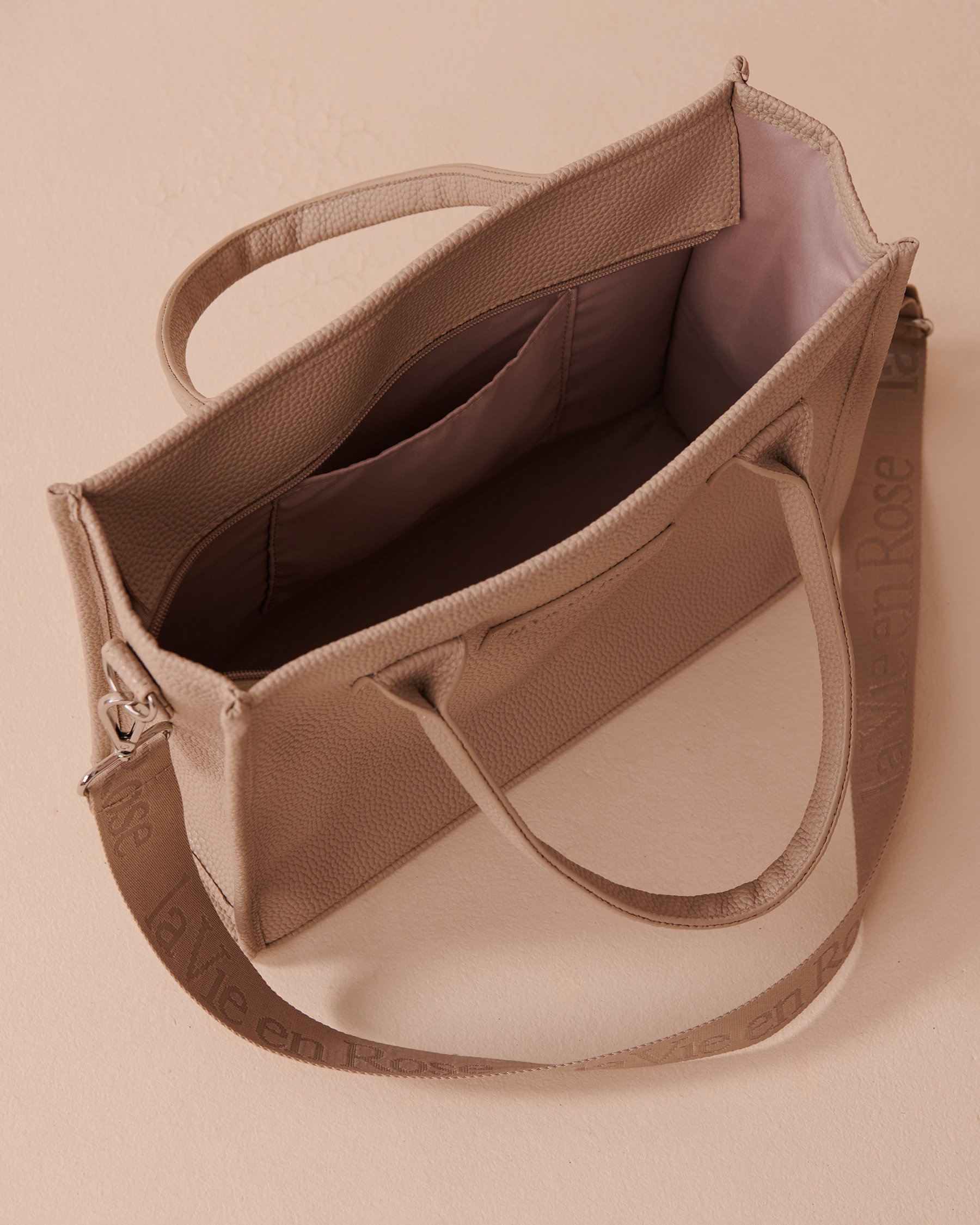 LA VIE EN ROSE Faux Leather Tote Bag Taupe 40700371 - View3