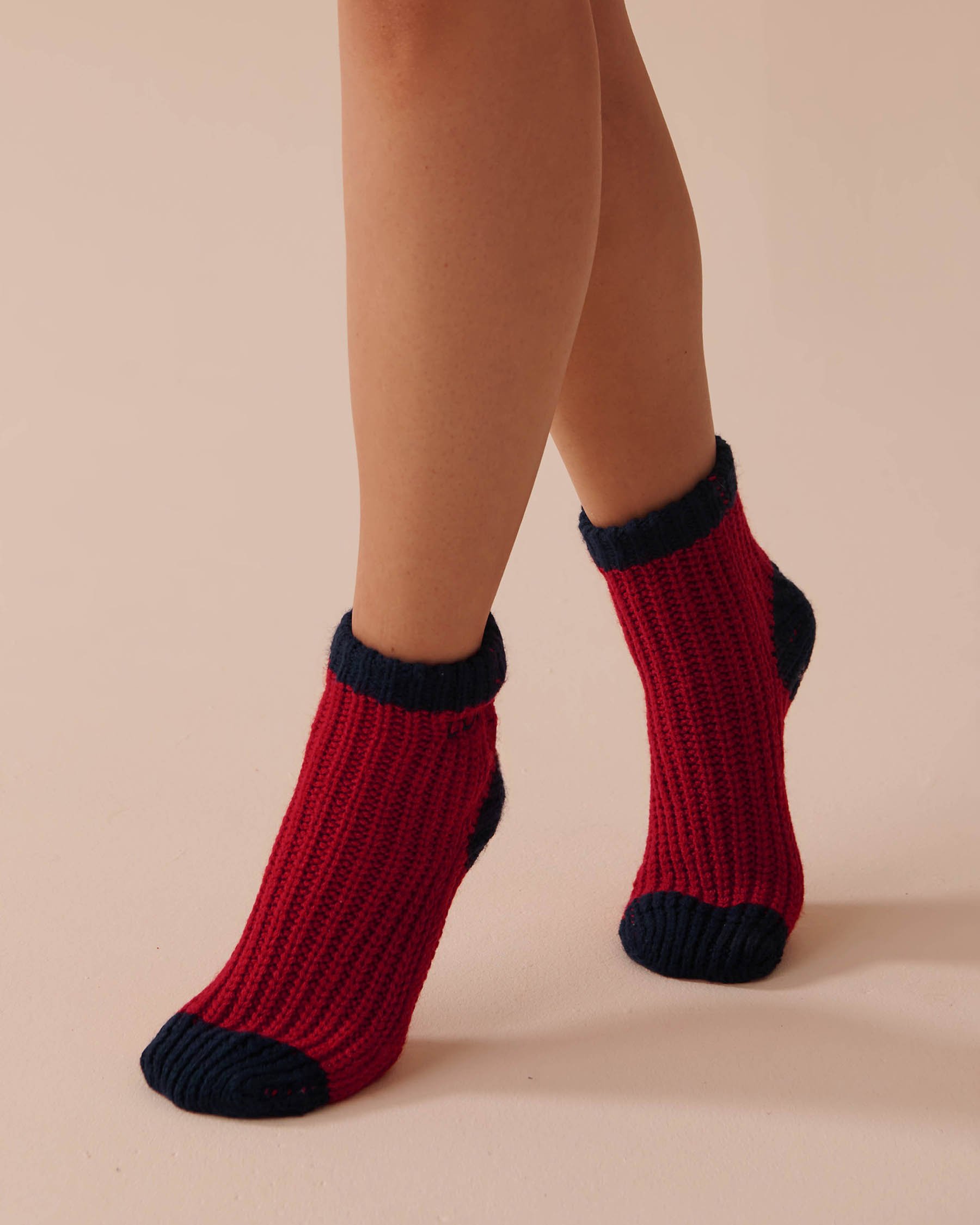LA VIE EN ROSE Knitted Socks with Winter Embroidery Candy Cane Red 40700366 - View3