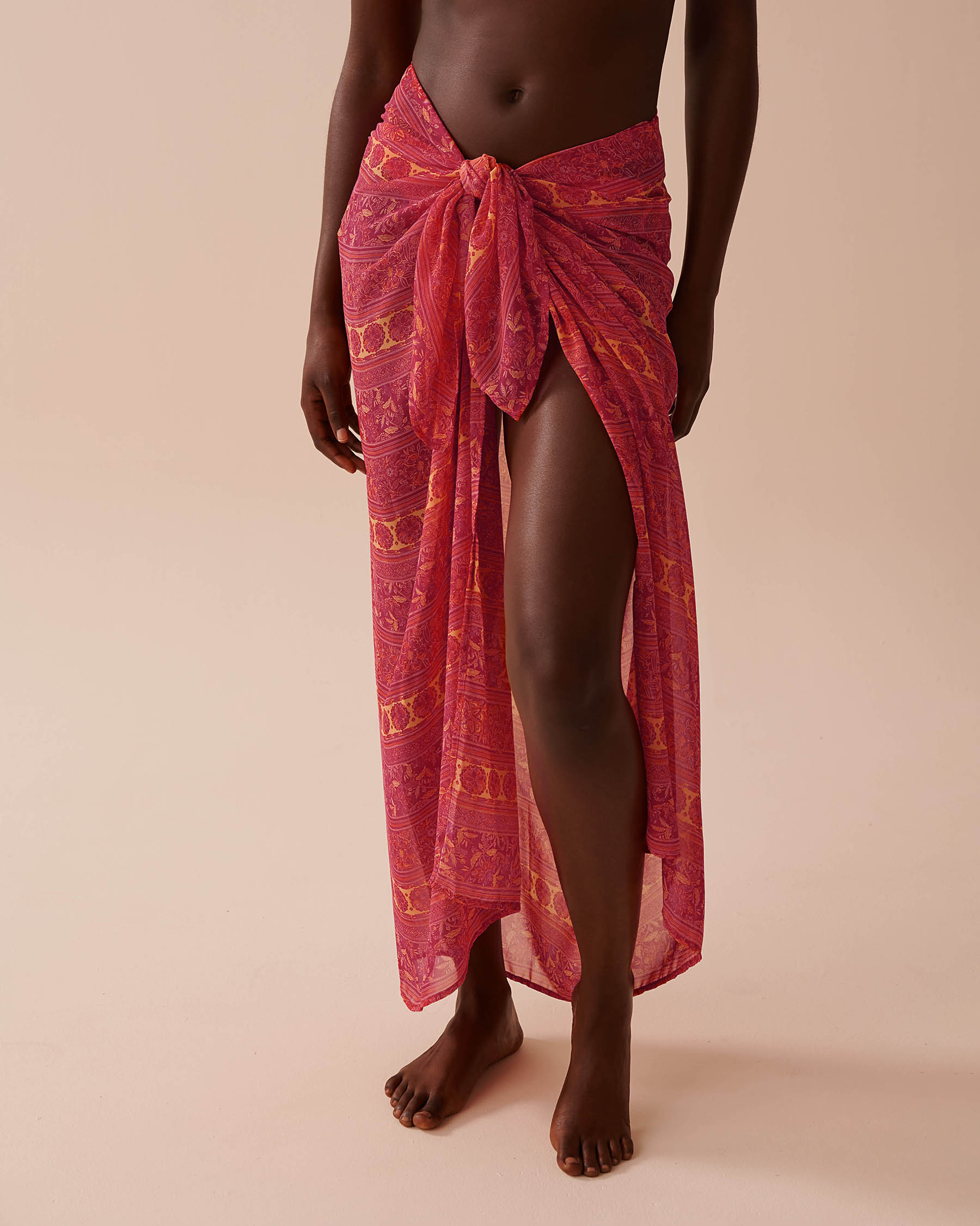 LA VIE EN ROSE AQUA Long Mesh Pareo Red Floral Tile 80200054 - View3