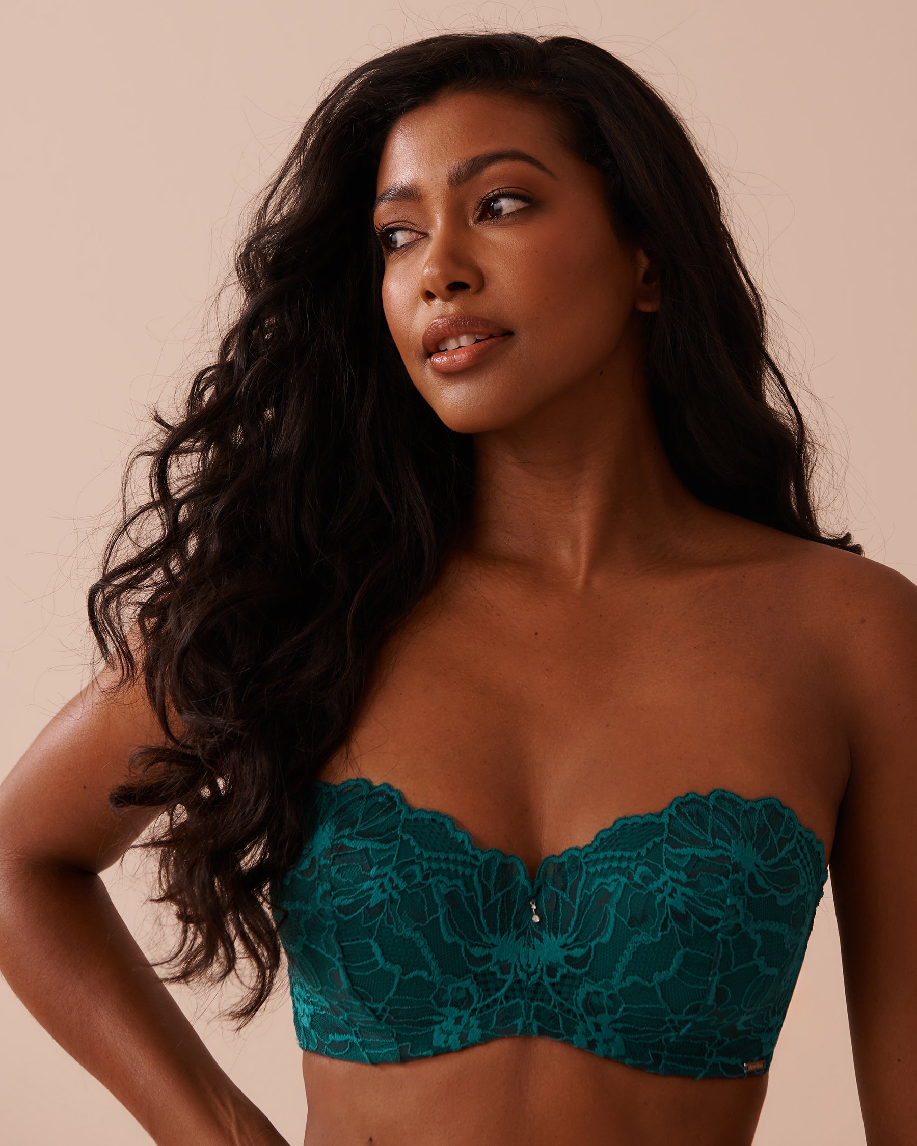 LA VIE EN ROSE Lightly Lined Strapless 2-tone Lace Bra Fir Green 10200436 - View1