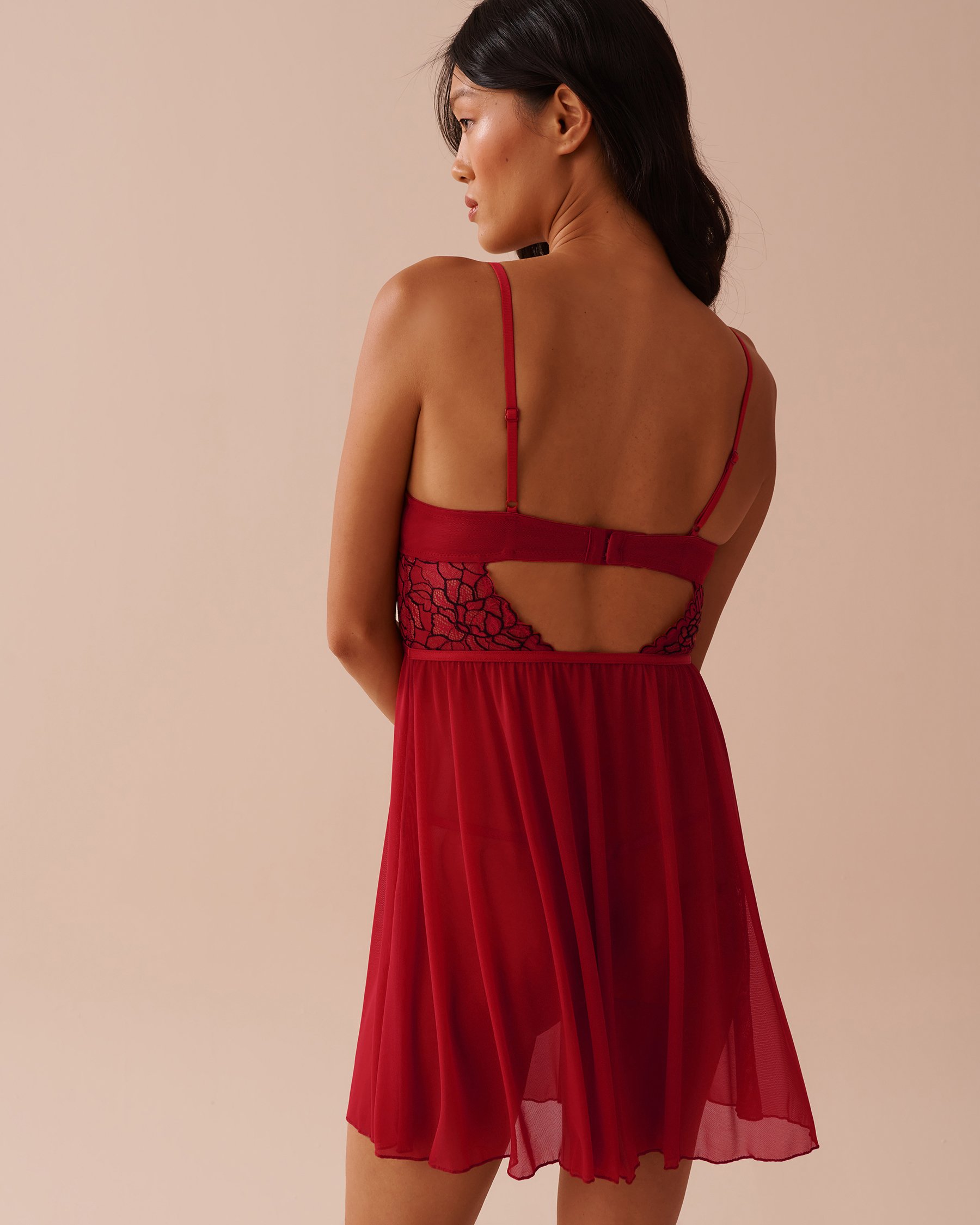 LA VIE EN ROSE 2-tone Lace and Mesh Plunge Nightie Candy Cane Red 60500163 - View2