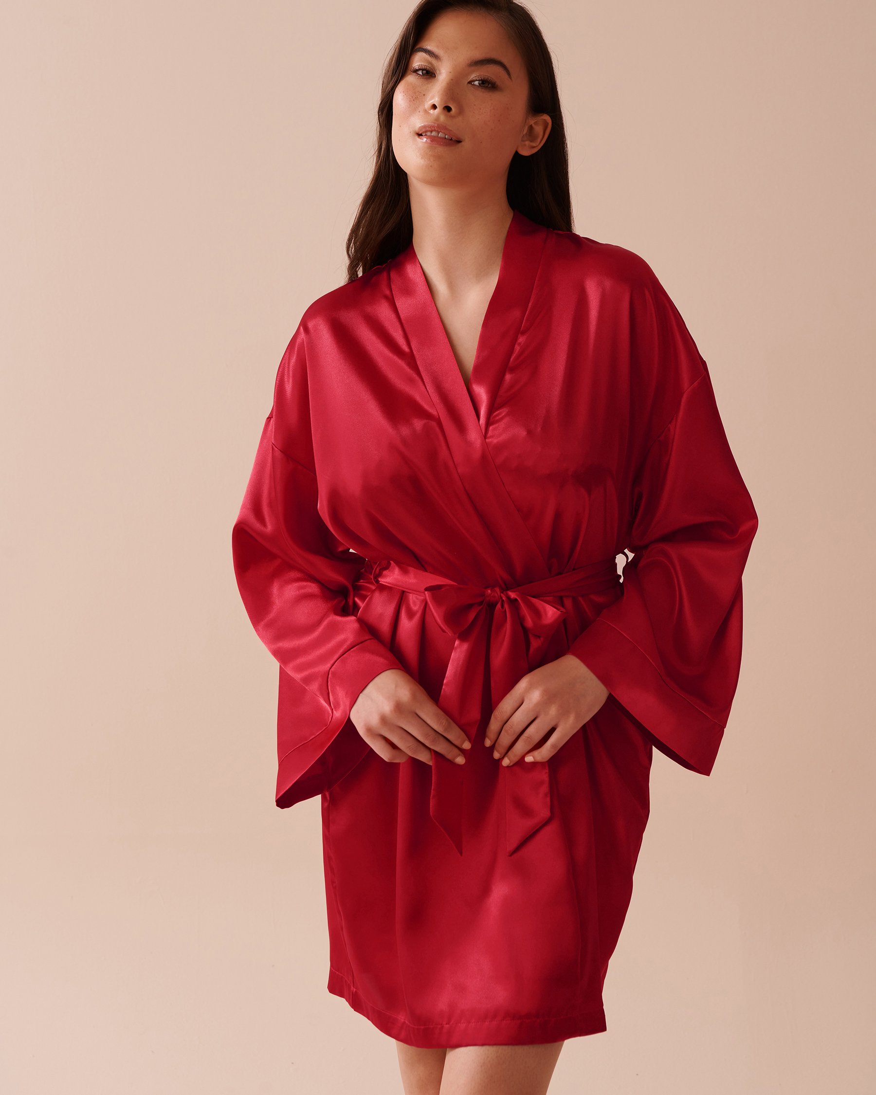 LA VIE EN ROSE Shiny Satin Kimono Candy Cane Red 60600084 - View1