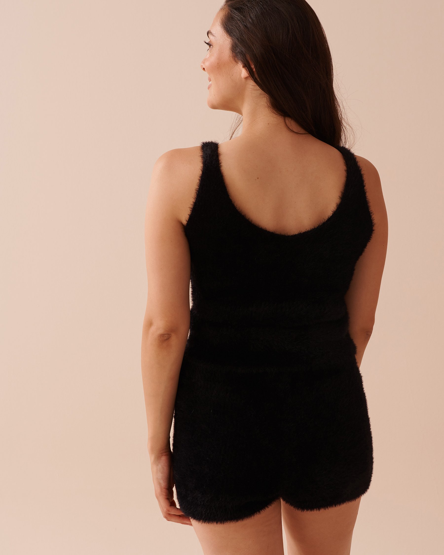 LA VIE EN ROSE Fluffy Cami Black 50100096 - View2