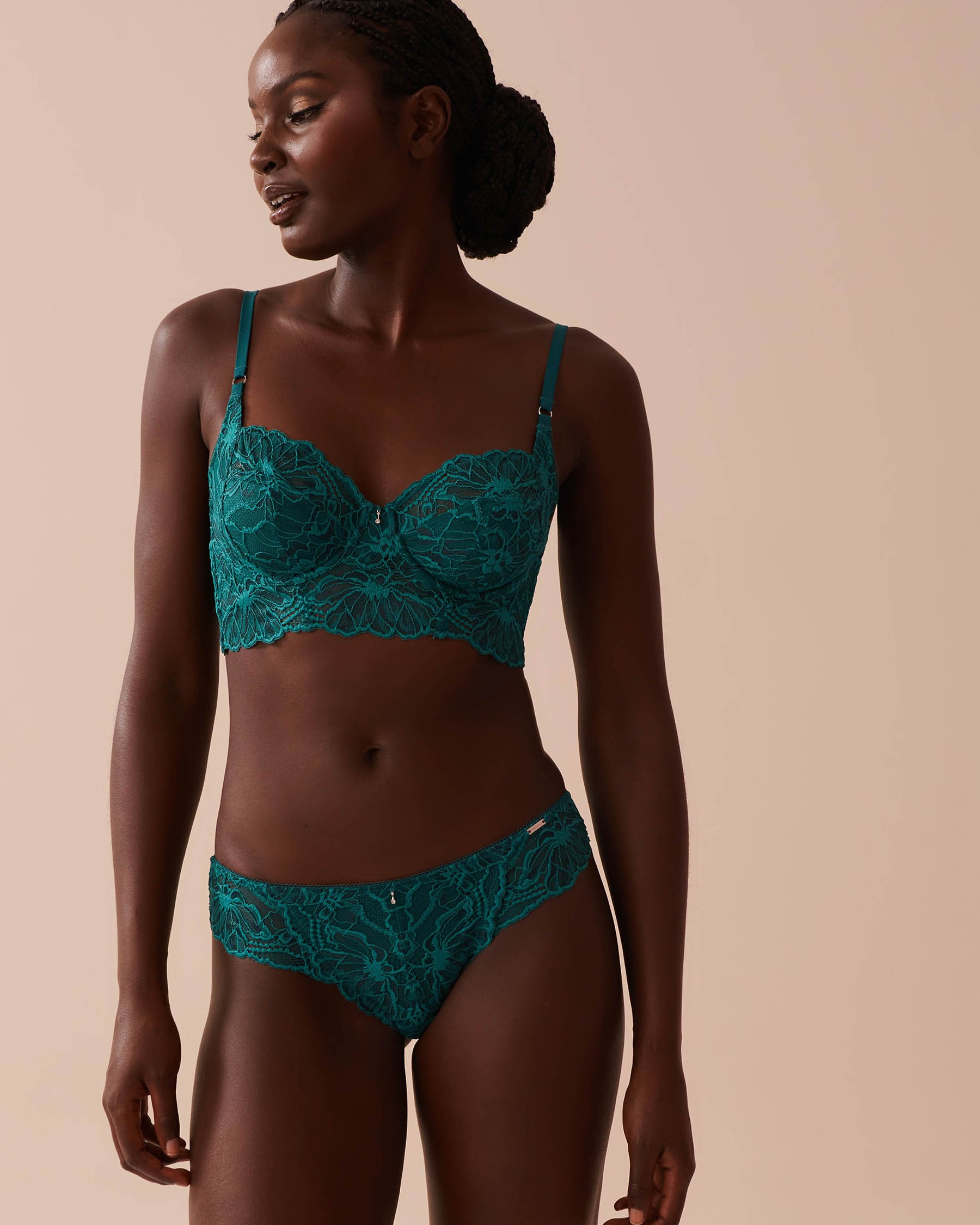 LA VIE EN ROSE Culotte tanga en dentelle deux-tons Vert sapin 20300349 - Voir4