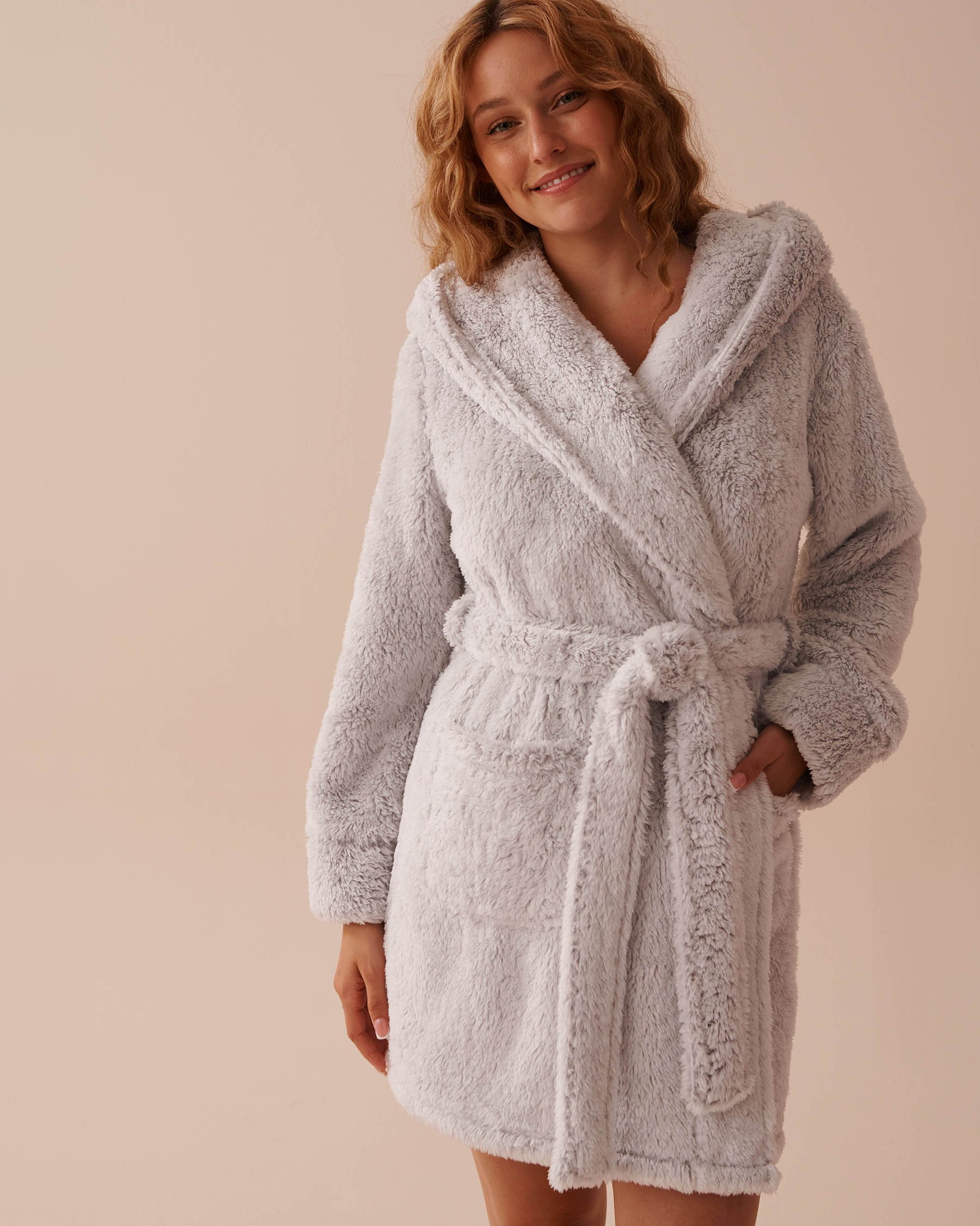 LA VIE EN ROSE Soft Plush Hooded Robe abc 1 Grey 40600193 - View5