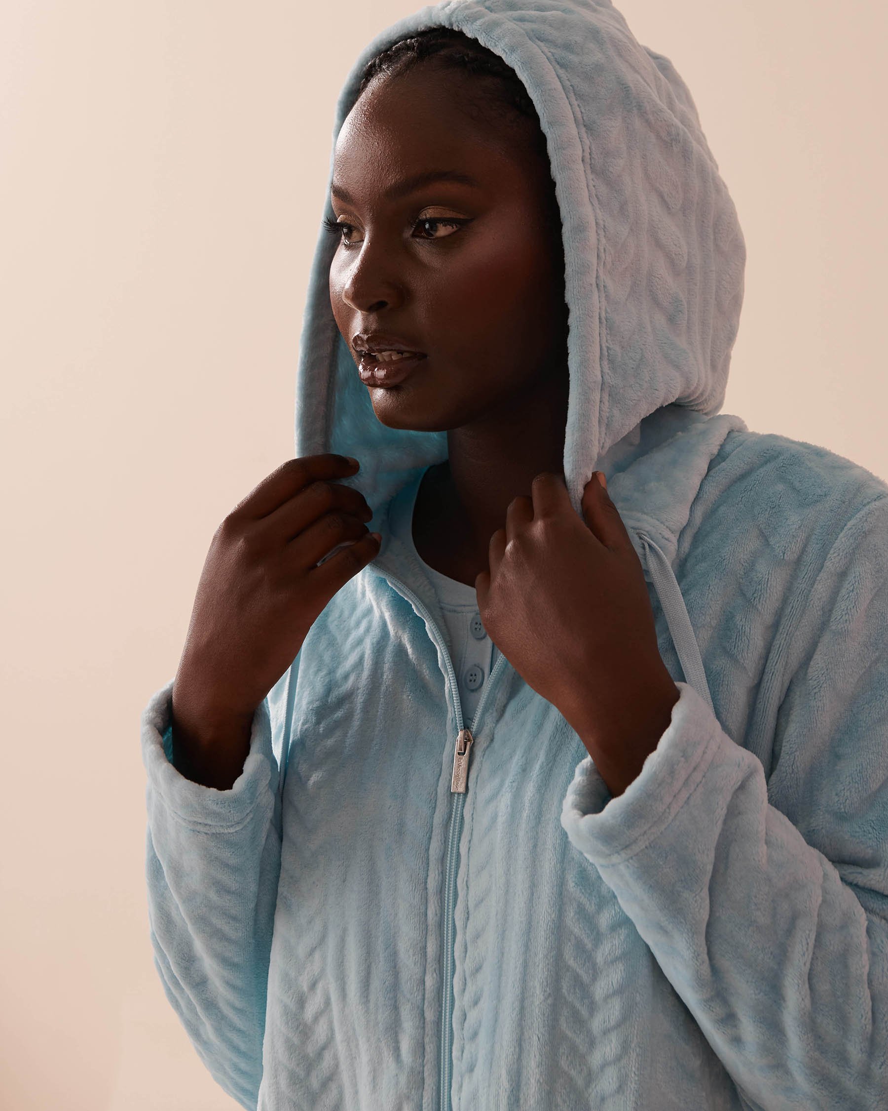 LA VIE EN ROSE Recycled Fibers Cable Effect Soft Hooded Cardigan Winter Blue 40600189 - View3