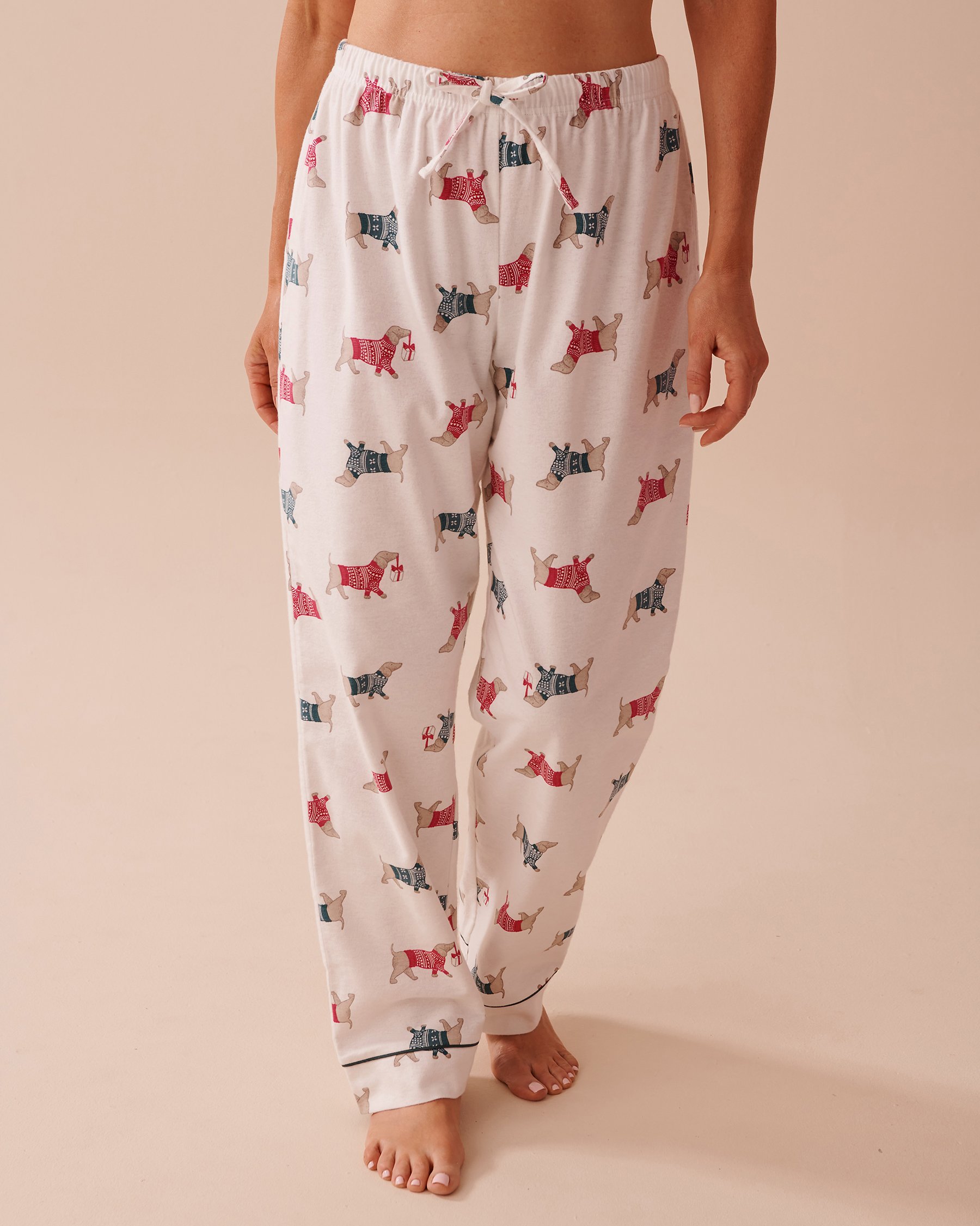 LA VIE EN ROSE Dachshund Print Flannel PJ Set Dachshund/Snow White 40400073 - View5
