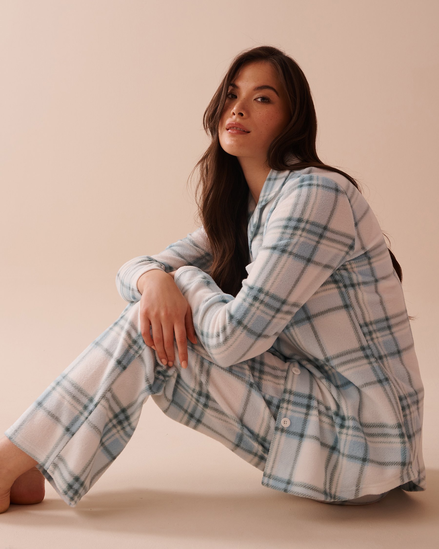 LA VIE EN ROSE Blue Plaid Micropolar PJ Set Blue & White Plaid 40400074 - View4