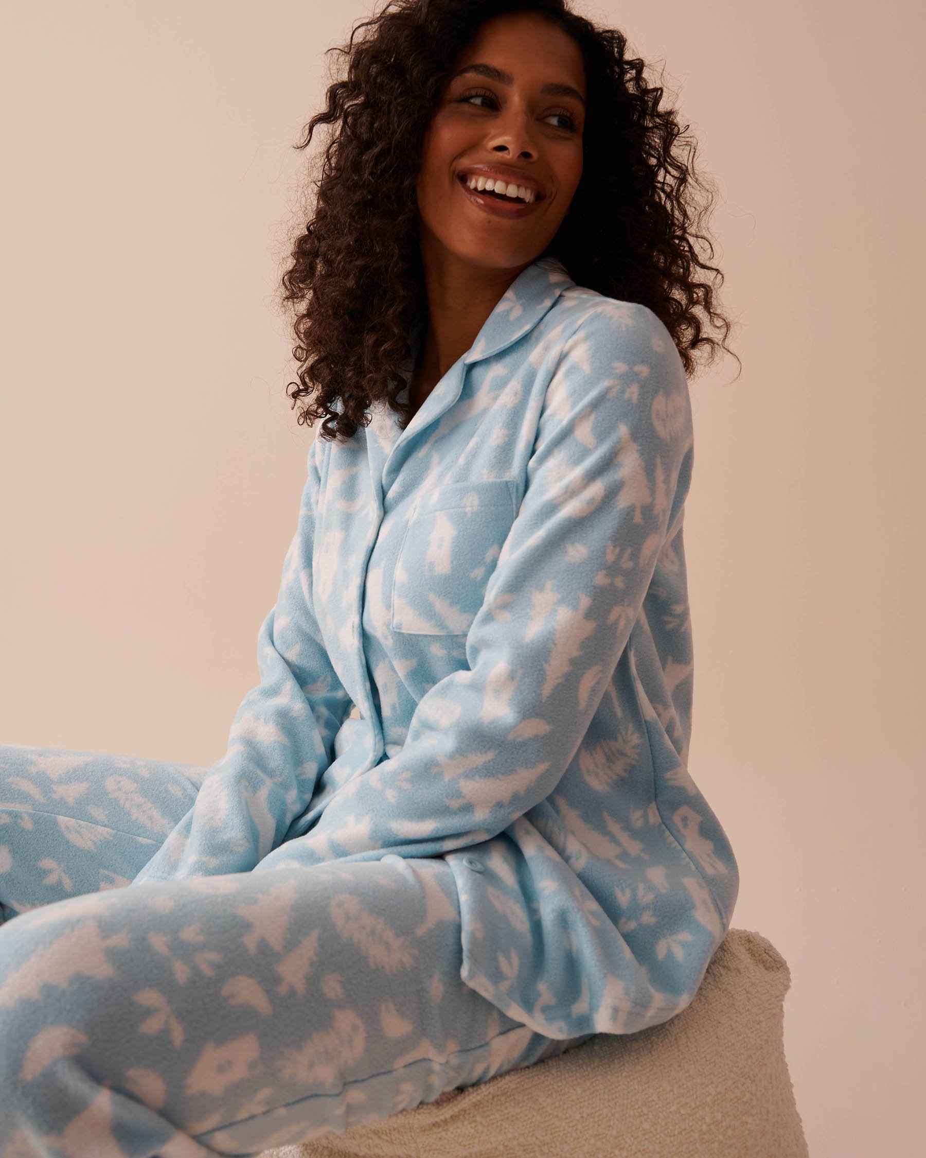 LA VIE EN ROSE Winter Print Micropolar PJ Set Blue Forest 40400074 - View4