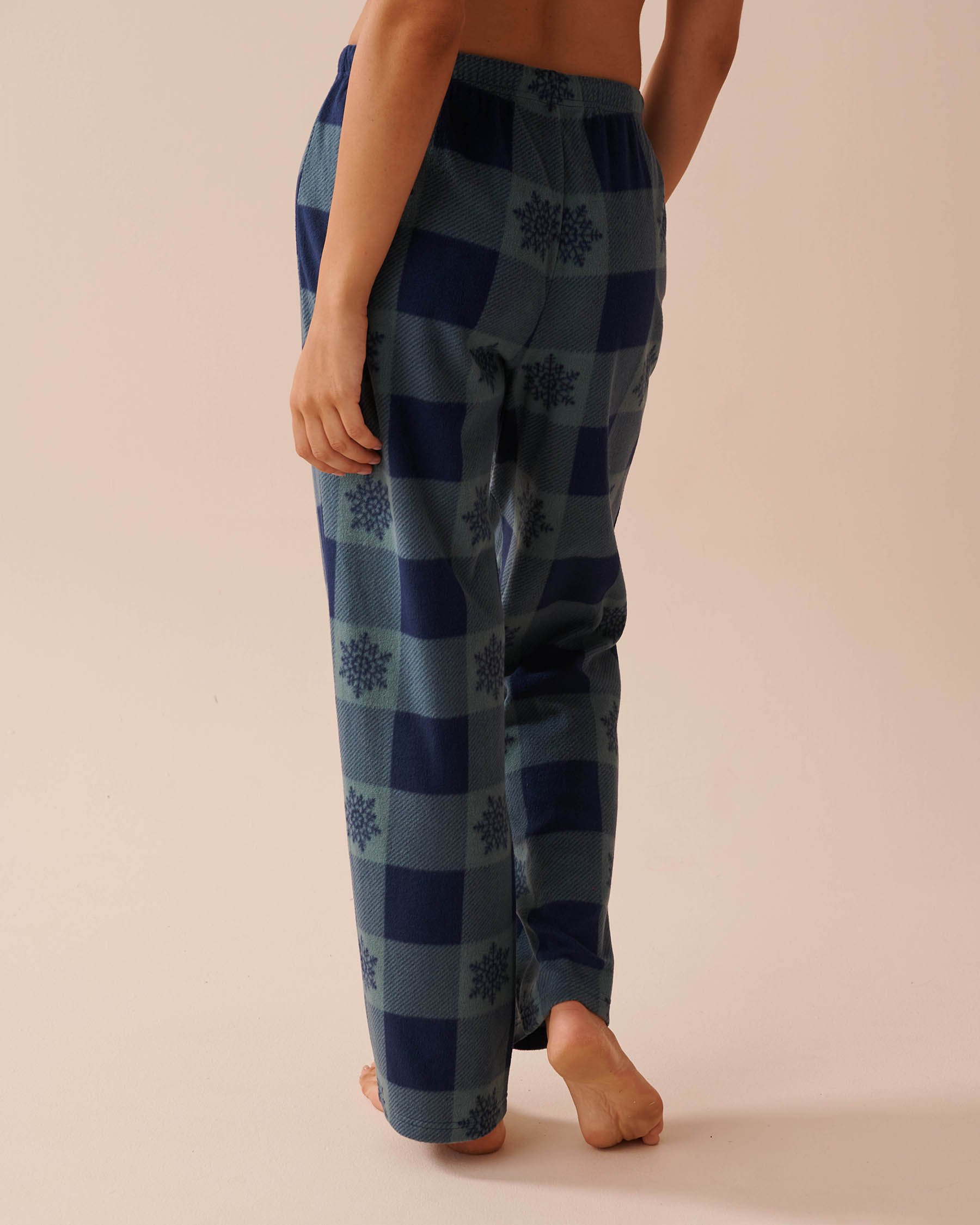 LA VIE EN ROSE Blue & Green Plaid Micropolar PJ Set Blue & Green Plaid 40400074 - View6