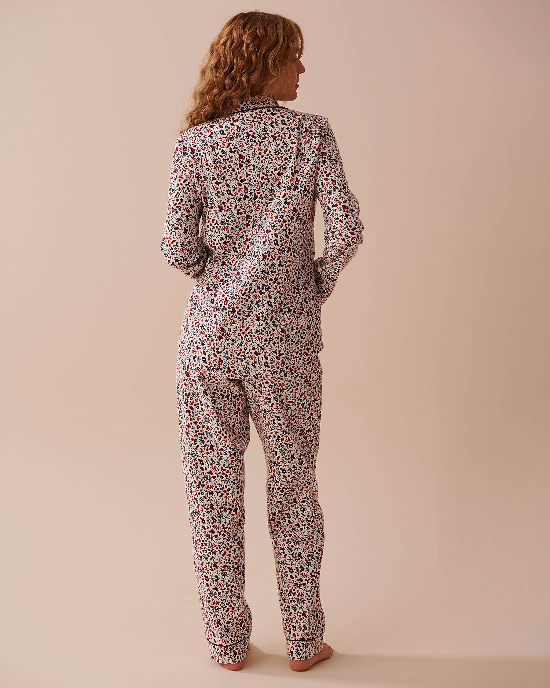 LA VIE EN ROSE Ensemble pyjama en flanelle imprimé fleurs hivernales Fleurs d'hiver rouges et bleues 40400073 - View2