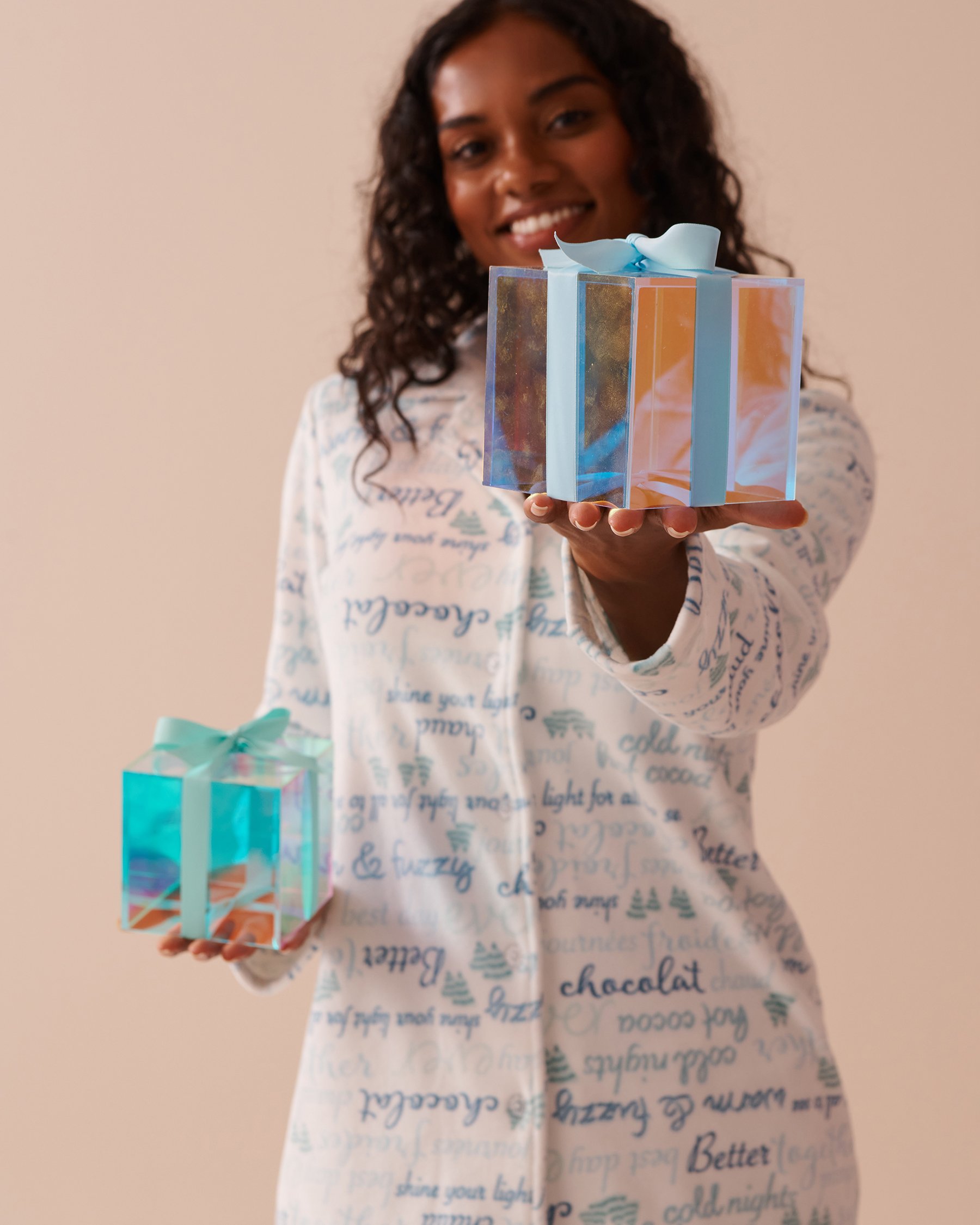 LA VIE EN ROSE Chemisier manches longues en velours doux imprimé hivernal Blanc neige 40100636 - Voir5