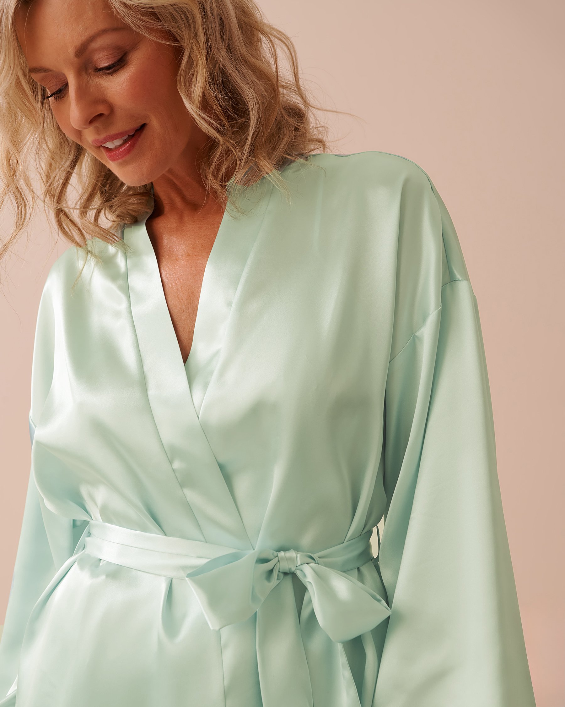 LA VIE EN ROSE Shiny Satin Kimono Mint Blue 60600084 - View4