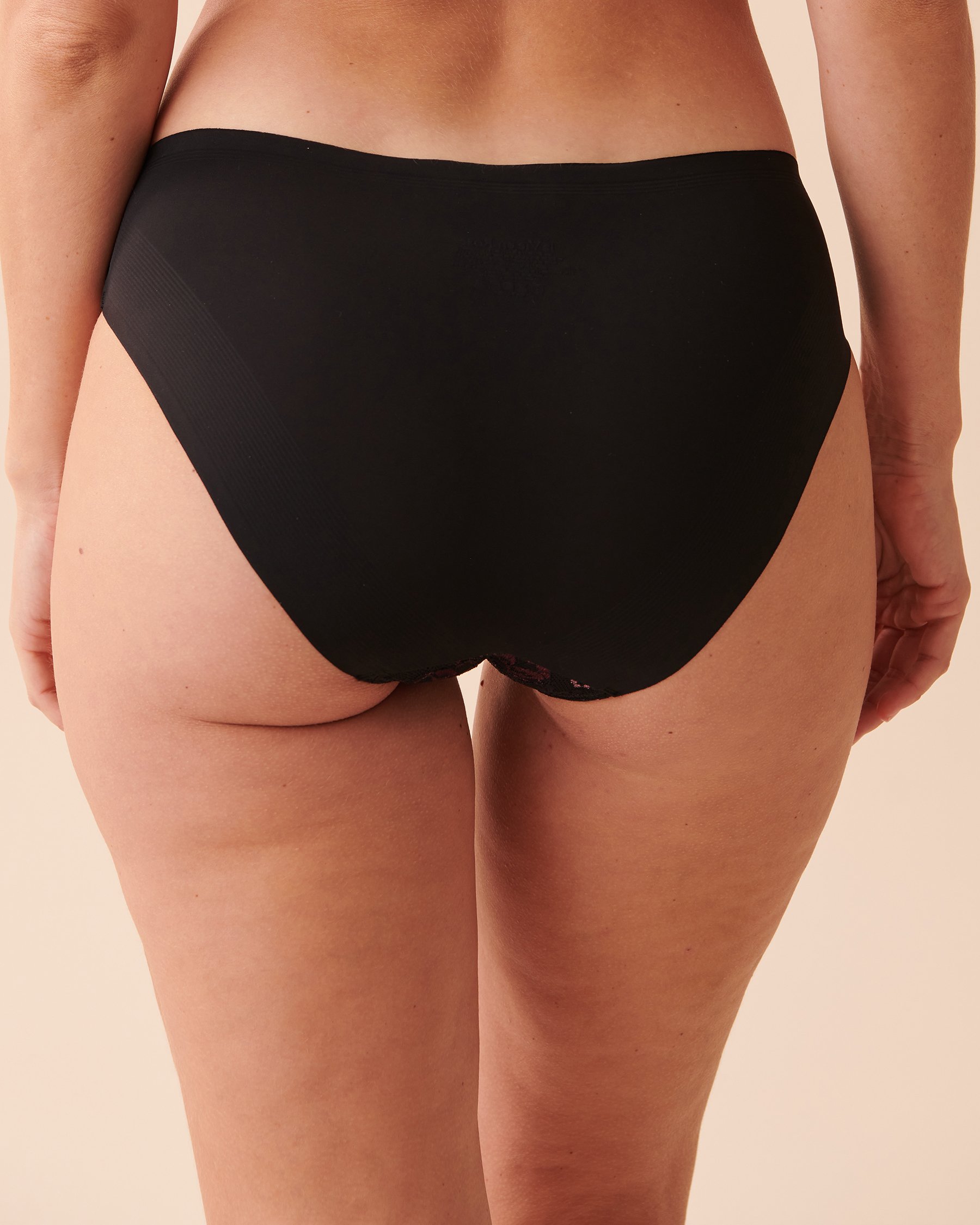 LA VIE EN ROSE Microfiber and Lace Sleek Back Bikini Panty Black 20300274 - View2