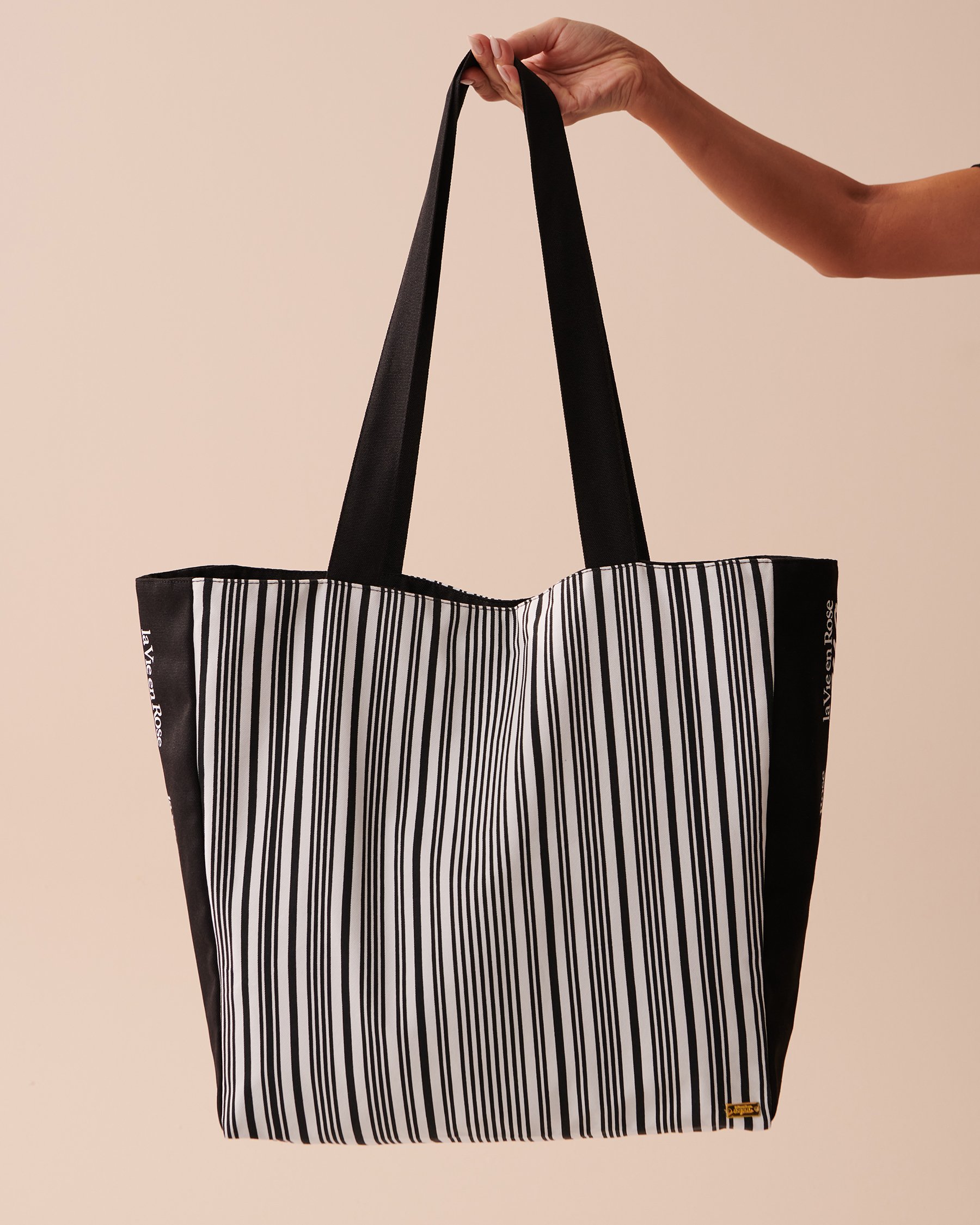 LA VIE EN ROSE AQUA Striped Beach Bag Black and White Stripes 80500094 - View2