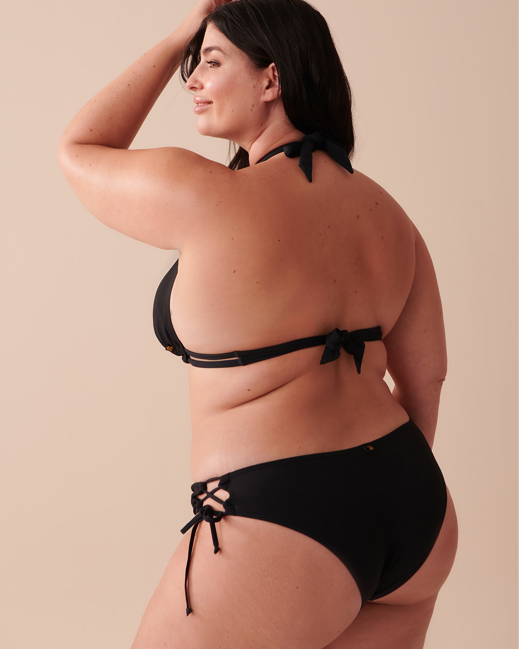 LA VIE EN ROSE AQUA Haut de bikini triangle bonnet D texturé en fibres recyclées Noir 70200114 - View2