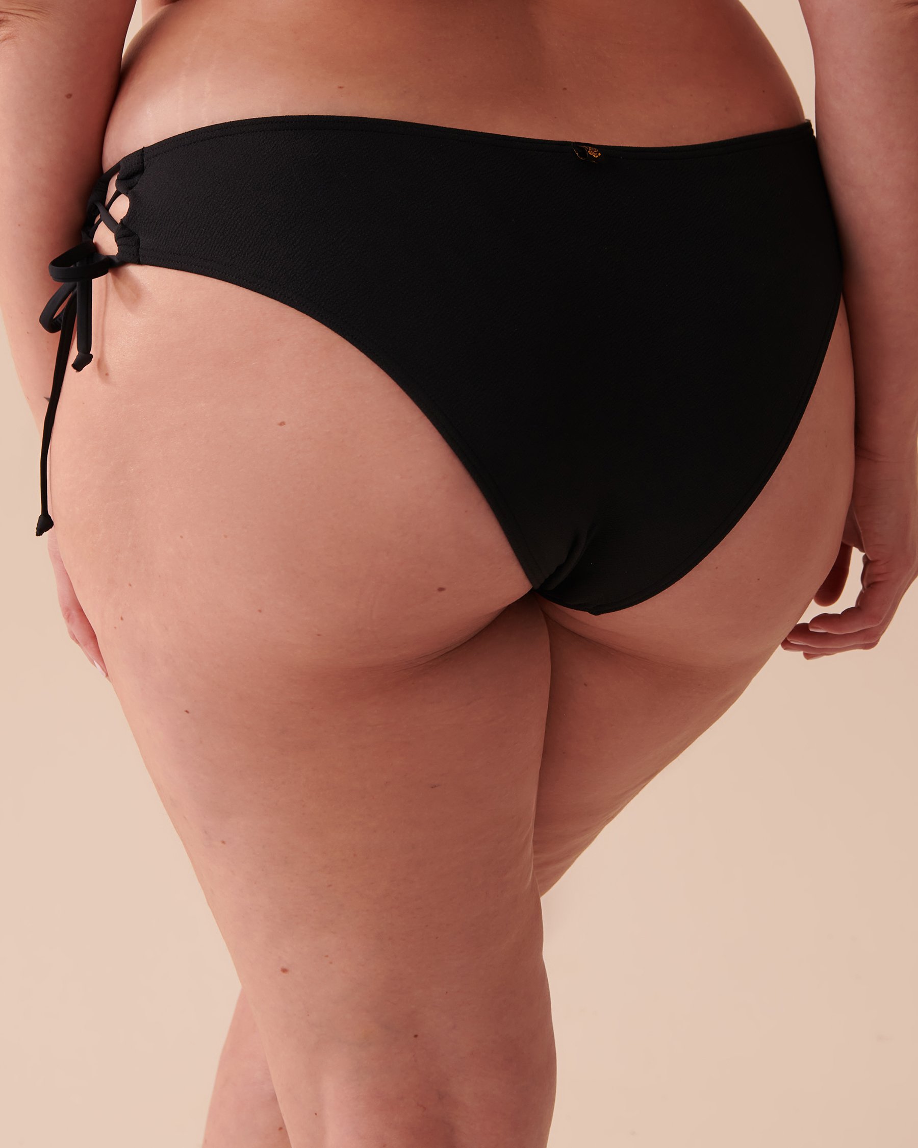 LA VIE EN ROSE AQUA TEXTURED Recycled Fibers Side Tie Cheeky Bikini Bottom Black 70300522 - View2