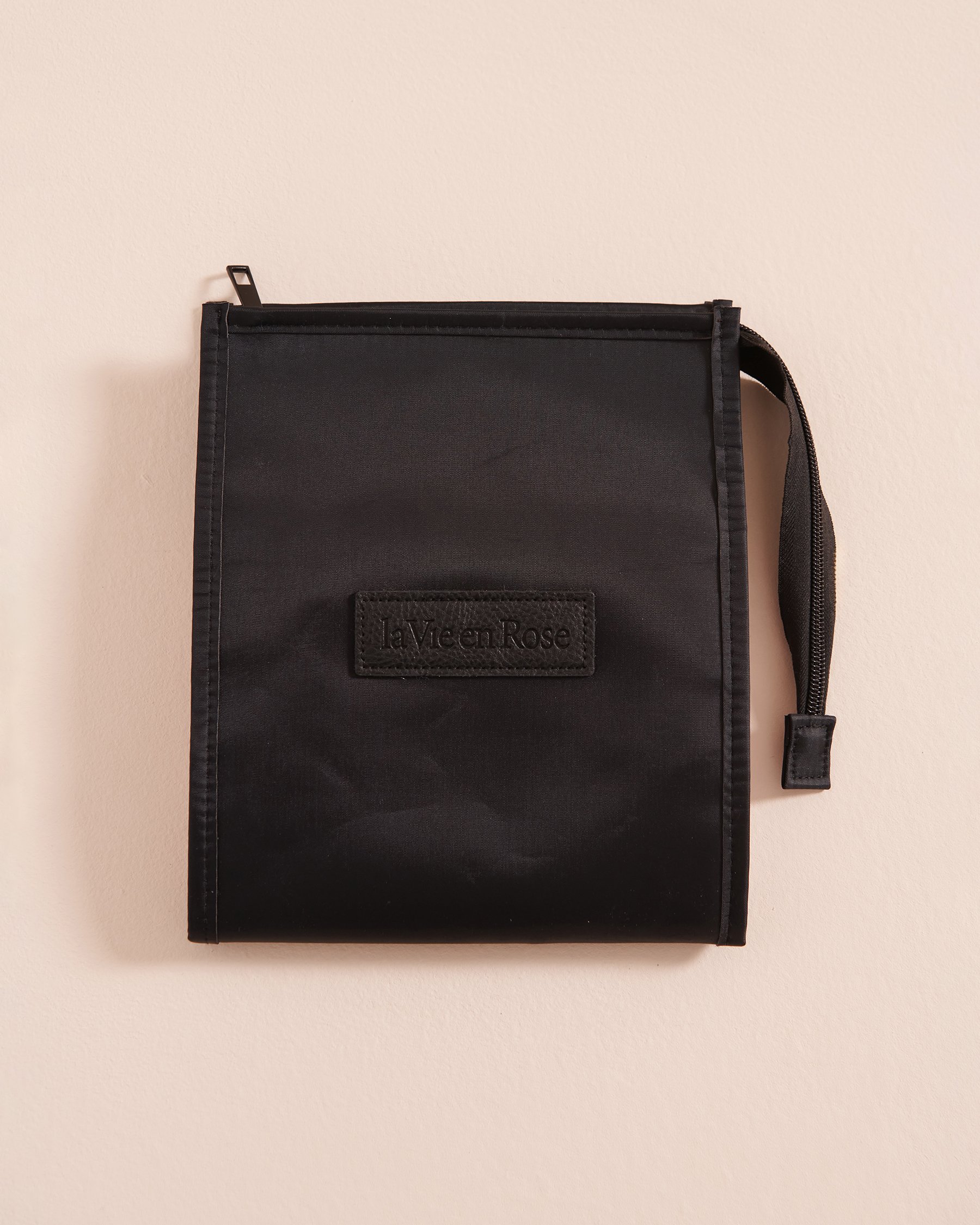 LA VIE EN ROSE Underwear Bag Black 40700320 - View2